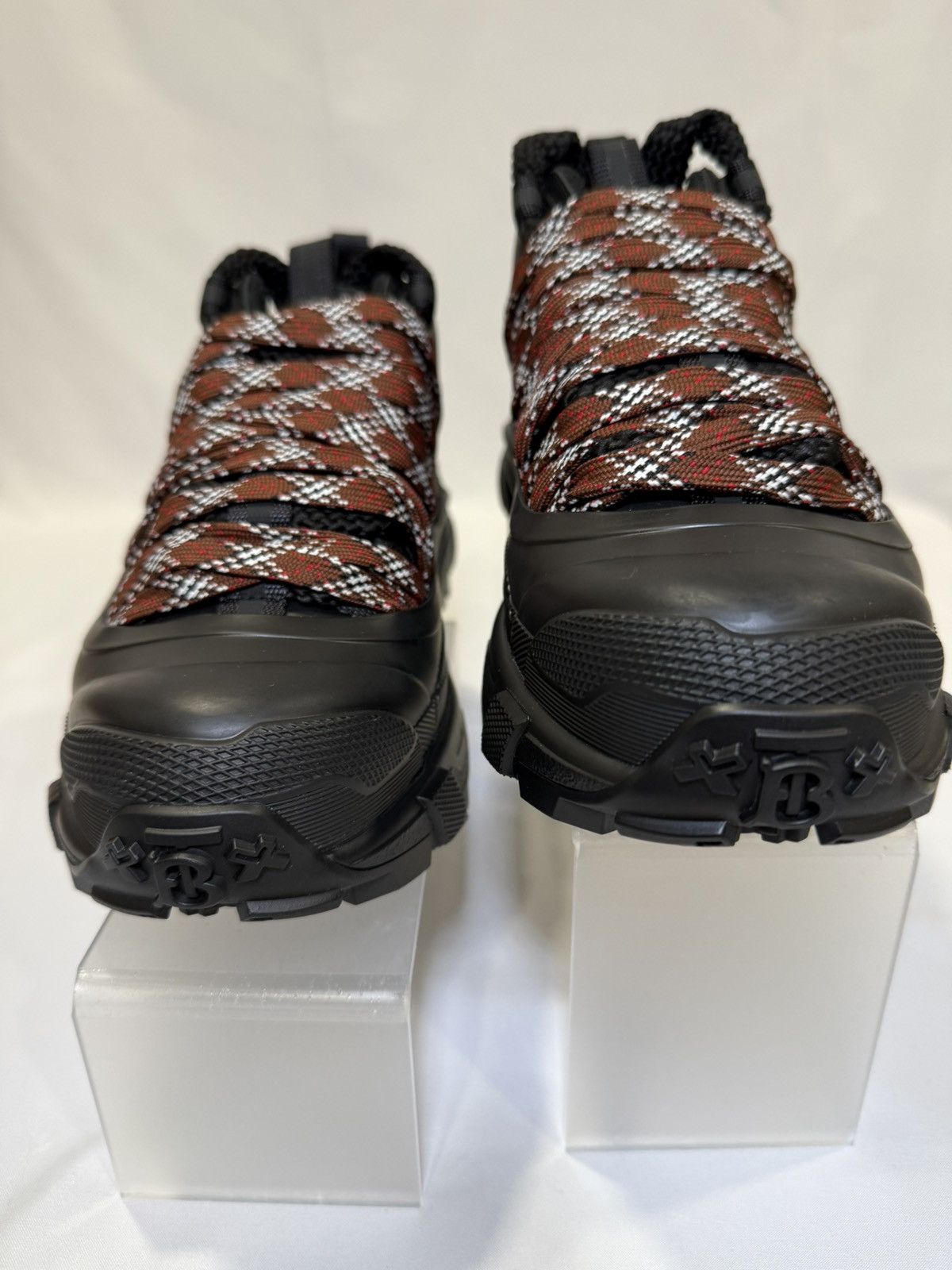 Burberry Burberry Arthur Sneaker Size US 7 / EU 40 - 3 Thumbnail