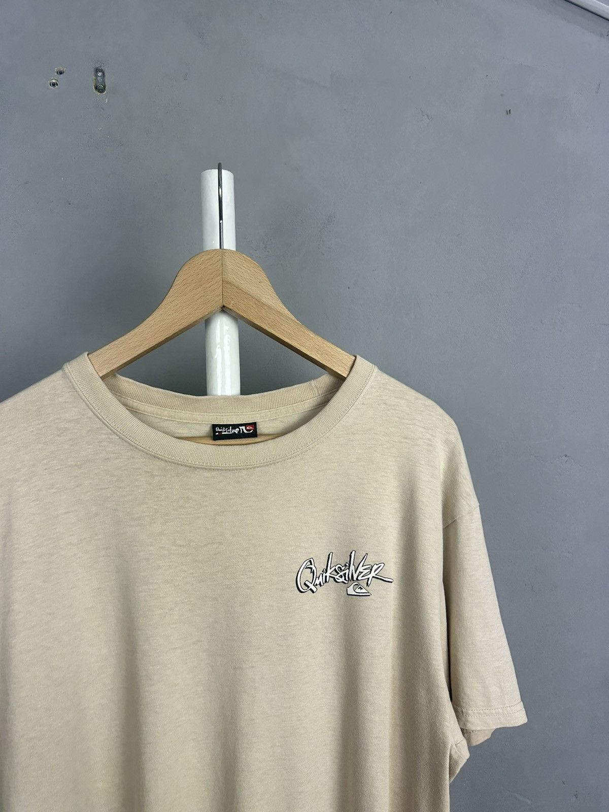Quiksilver Quiksilver Floral Logo T Shirt Beige Back Print Surf Skate Size US M / EU 48-50 / 2 - 7 Thumbnail
