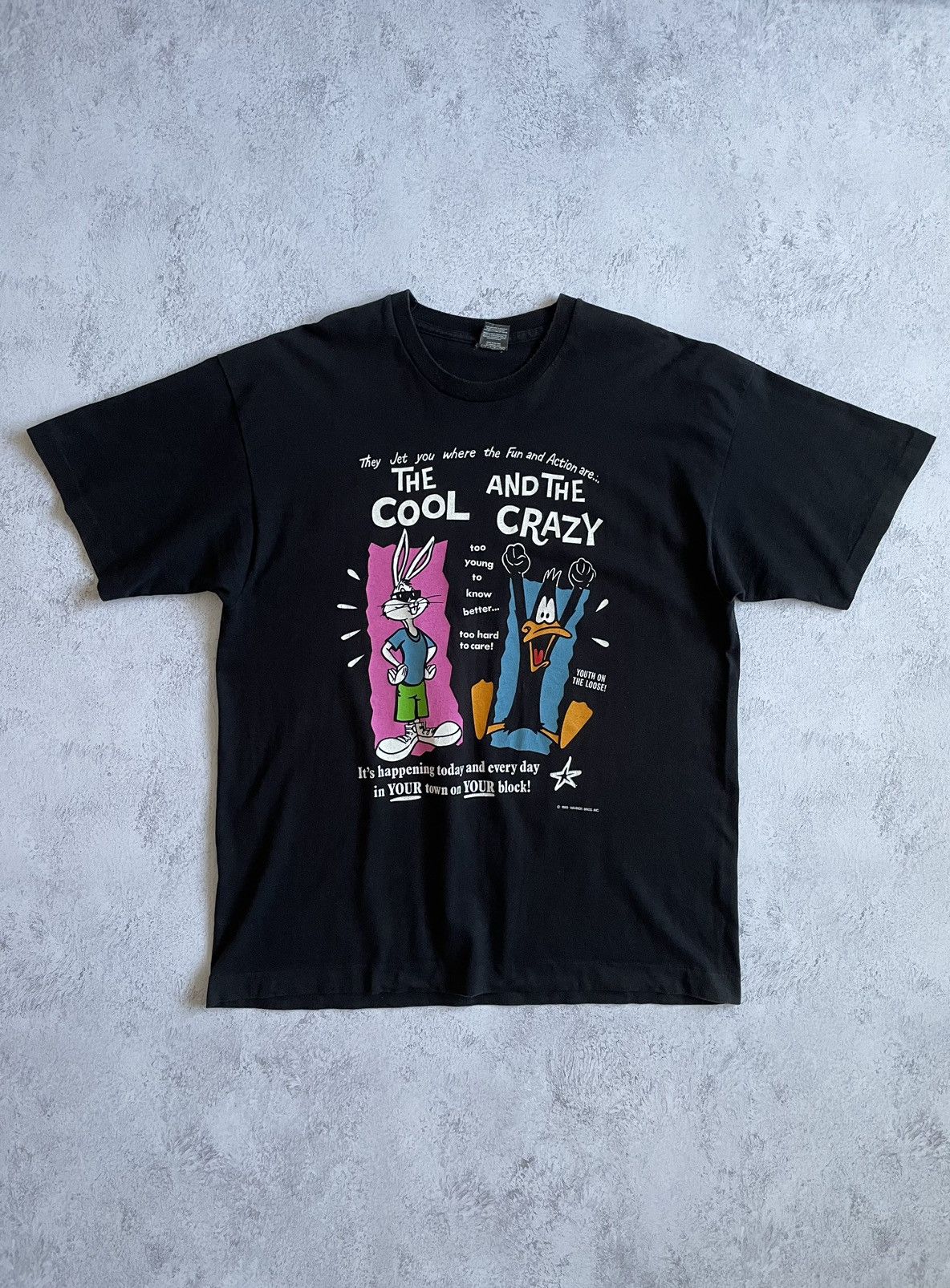 Vintage Vintage 80s Bucks Bunny & Daffy Duck “cool and crazy” XL Size US XL / EU 56 / 4 - 1 Thumbnail
