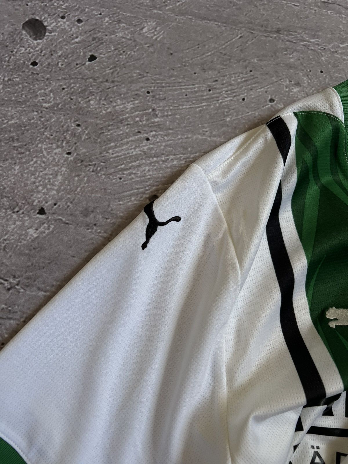 Puma Borussia Monchengladbach Shirt Puma 2024/25 #2 Chiarodia M Size US M / EU 48-50 / 2 - 11 Thumbnail