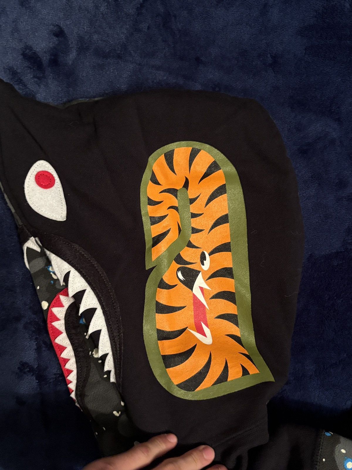 Bape Space camo Bape hoodie size L Size US L / EU 52-54 / 3 - 3 Thumbnail