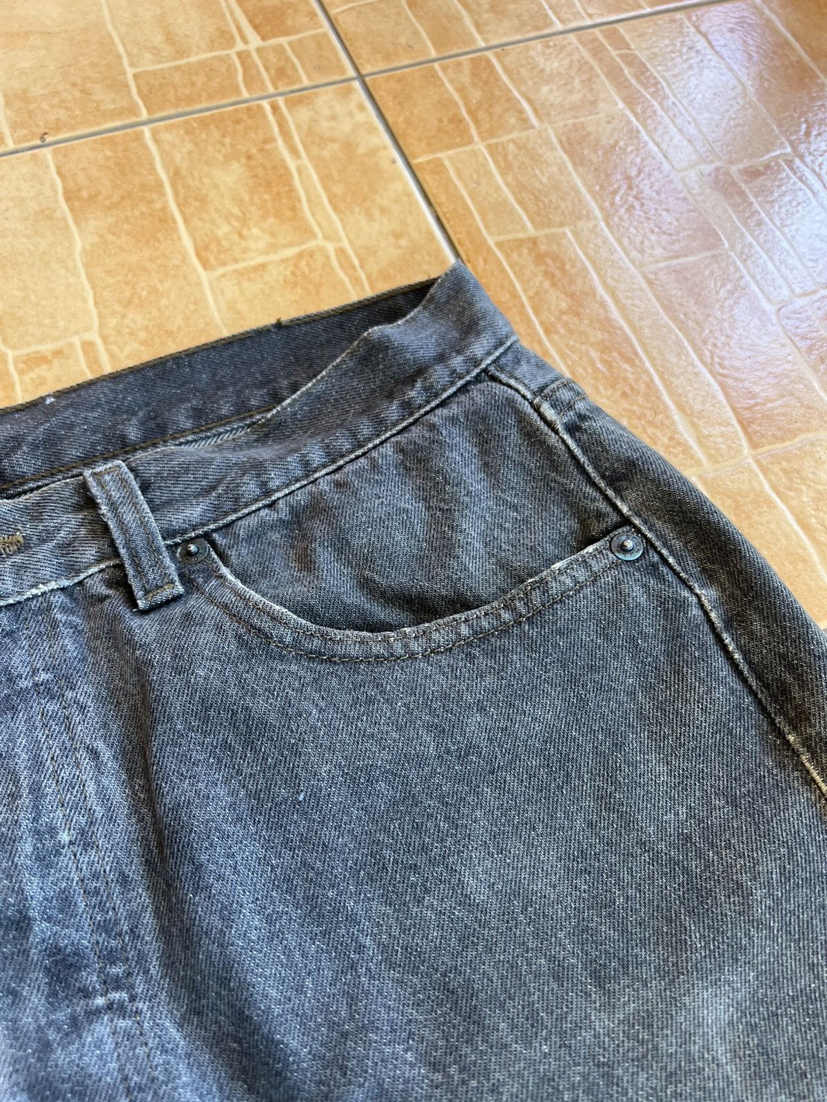 Levi's True Vintage Levis 501 USA Distress Jean Size US 31 - 12 Thumbnail