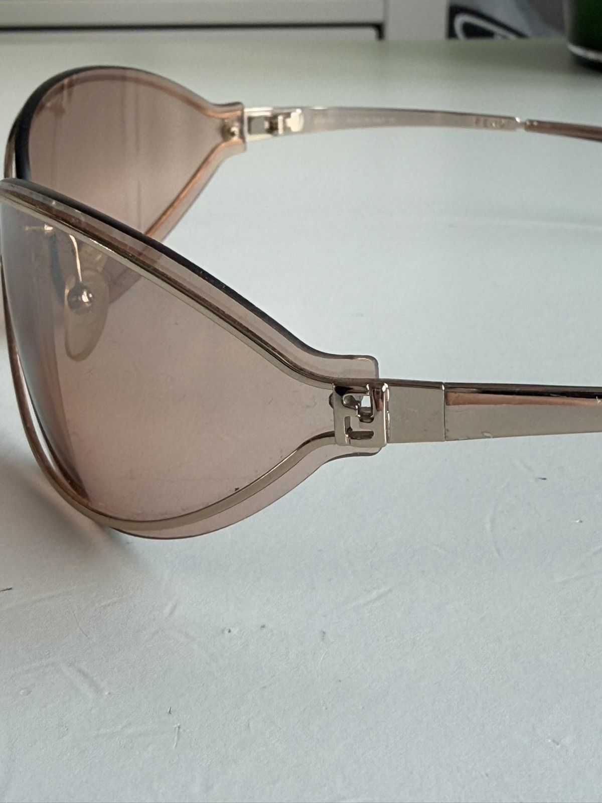 Fendi × Vintage Vintage y2k Fendi rose gold rimless sunglasses avantgarde Size ONE SIZE - 5 Thumbnail
