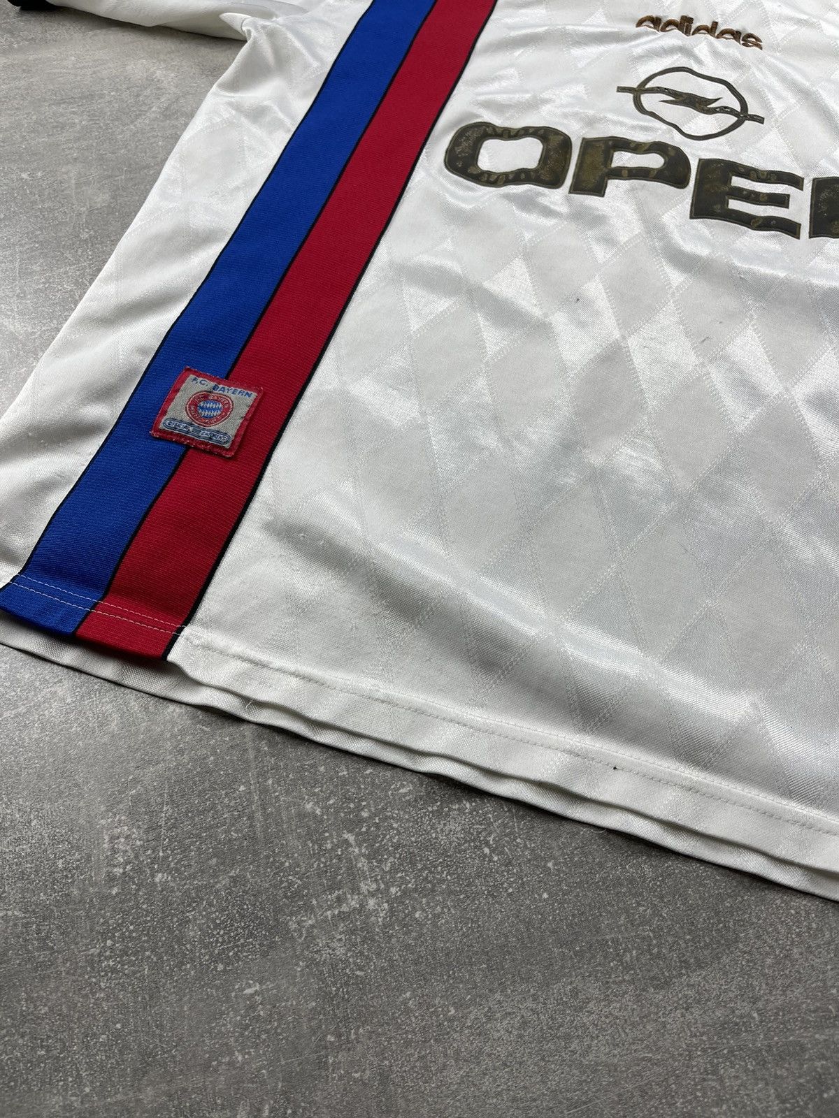 Adidas Adidas FC Bayern Munich Away Football Shirt 1993–95 Vintage Size US L / EU 52-54 / 3 - 6 Thumbnail