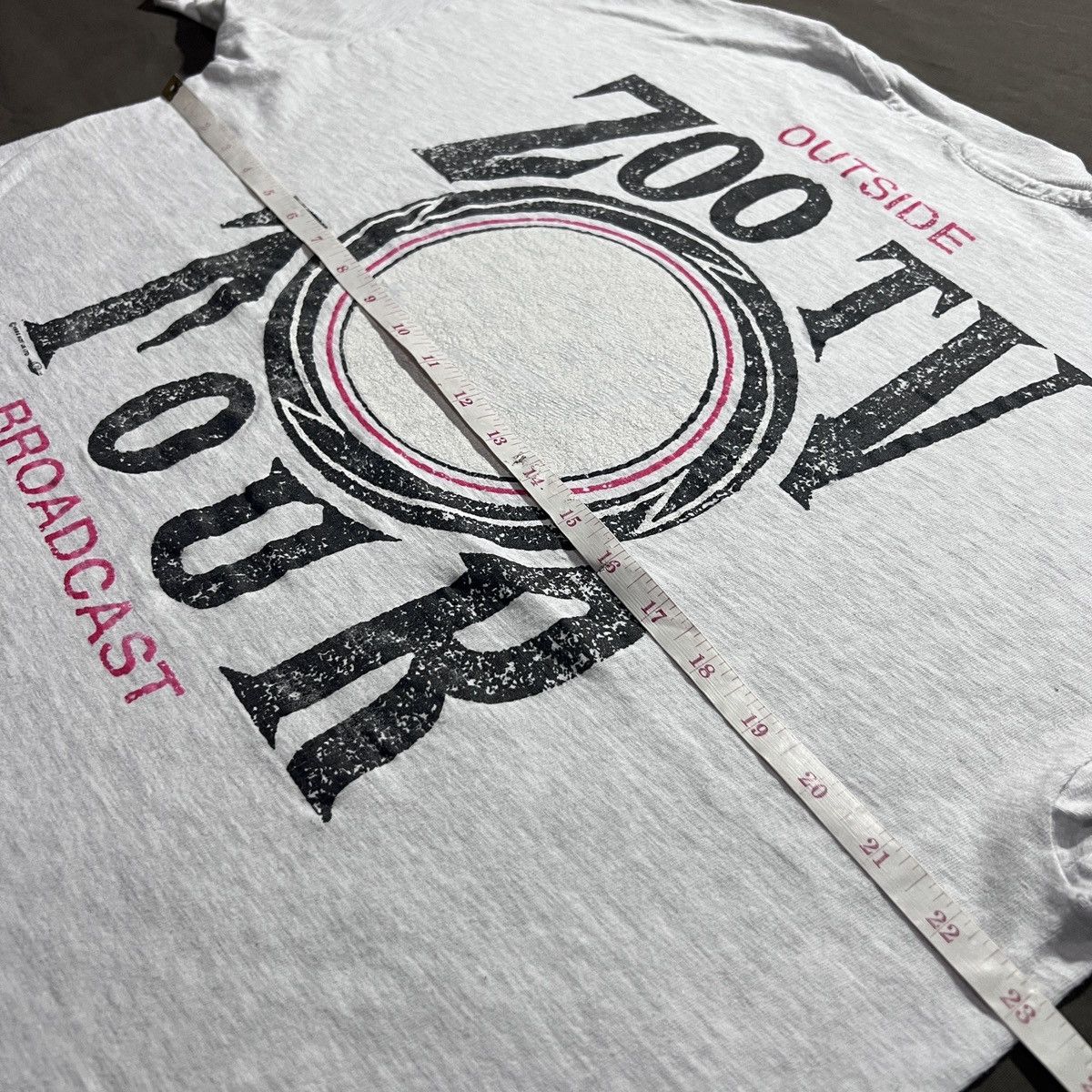 Band Tees Vintage Original U2 Concert Tour 1992 Shirt Zoo TV Tour XL Size US XL / EU 56 / 4 - 10 Thumbnail
