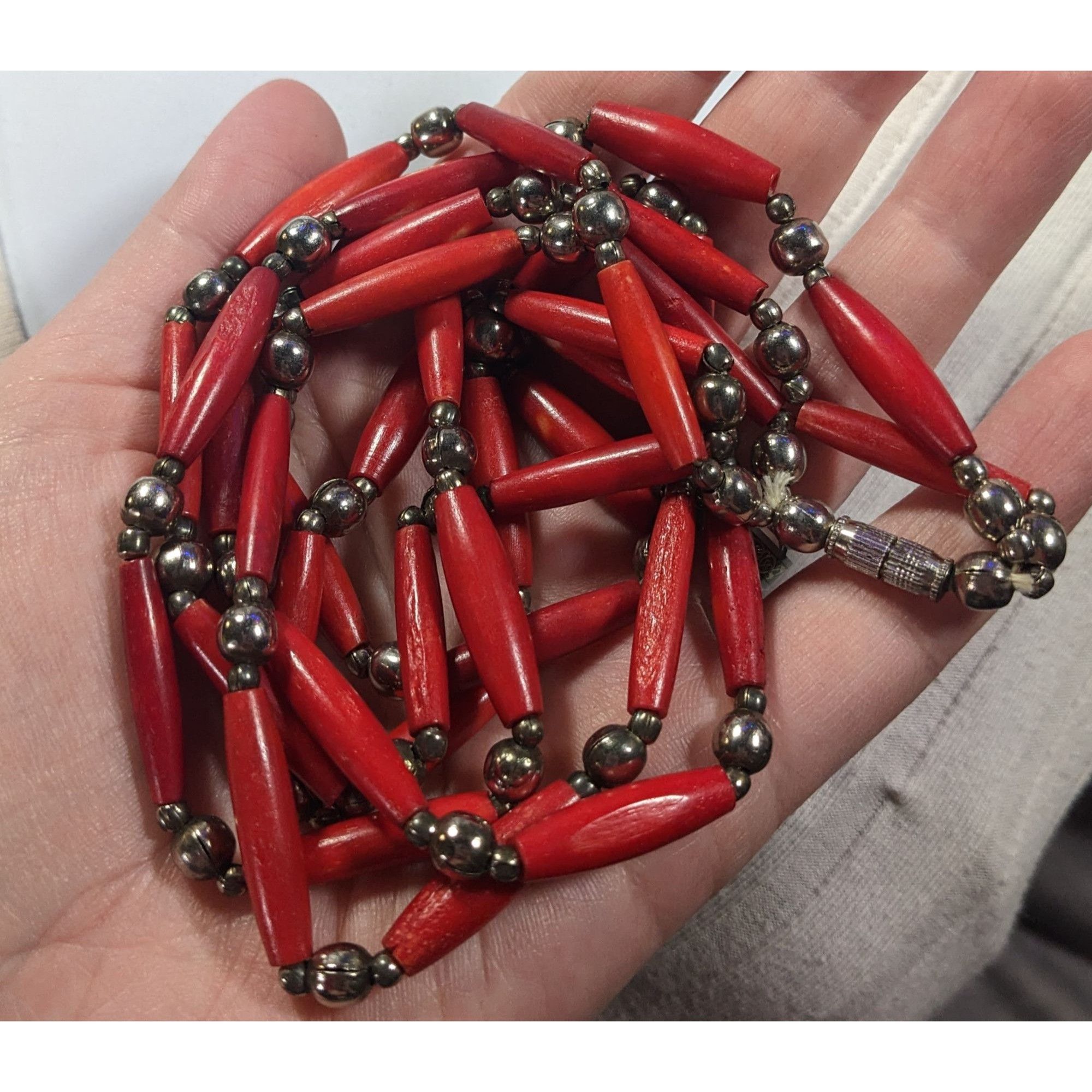 Other Vintage Red Coral And Silver Tone Beaded Necklace Size ONE SIZE - 7 Thumbnail