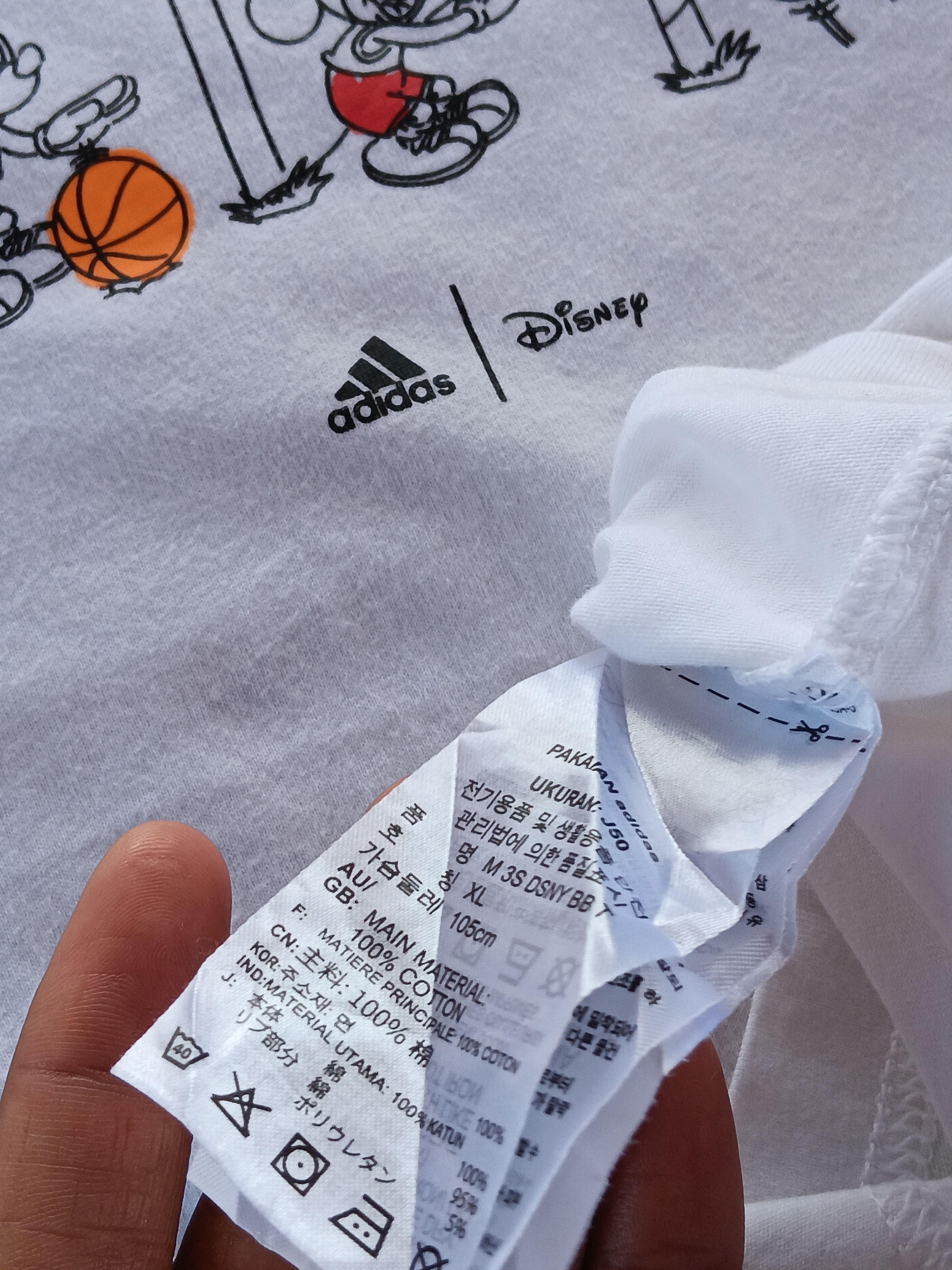 Adidas × Disney Adidas collaboration with Disney Size US L / EU 52-54 / 3 - 4 Thumbnail