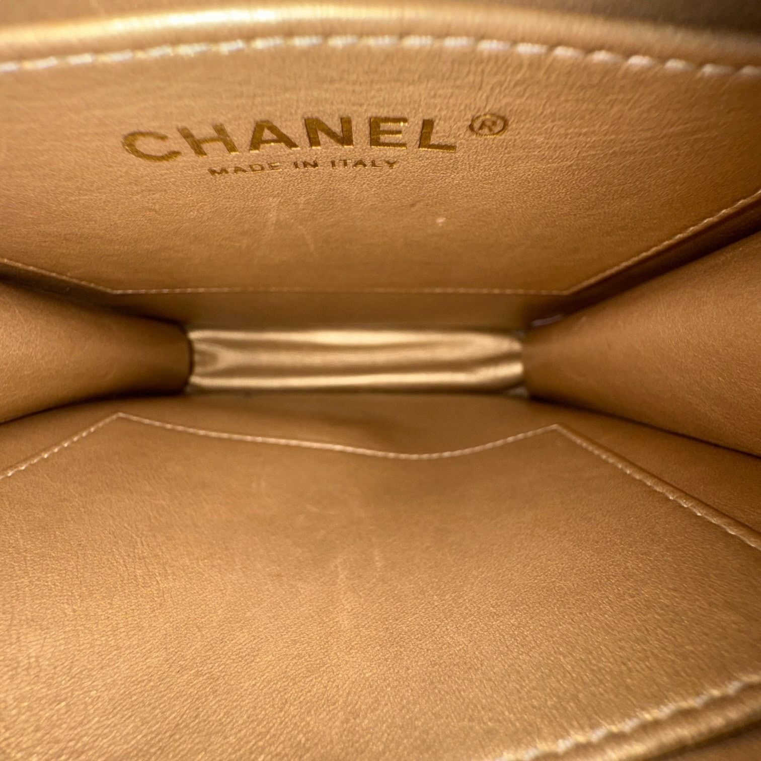 Chanel Chanel Chic Faux Pearl Mattelasse Flap Bag Size ONE SIZE - 9 Thumbnail