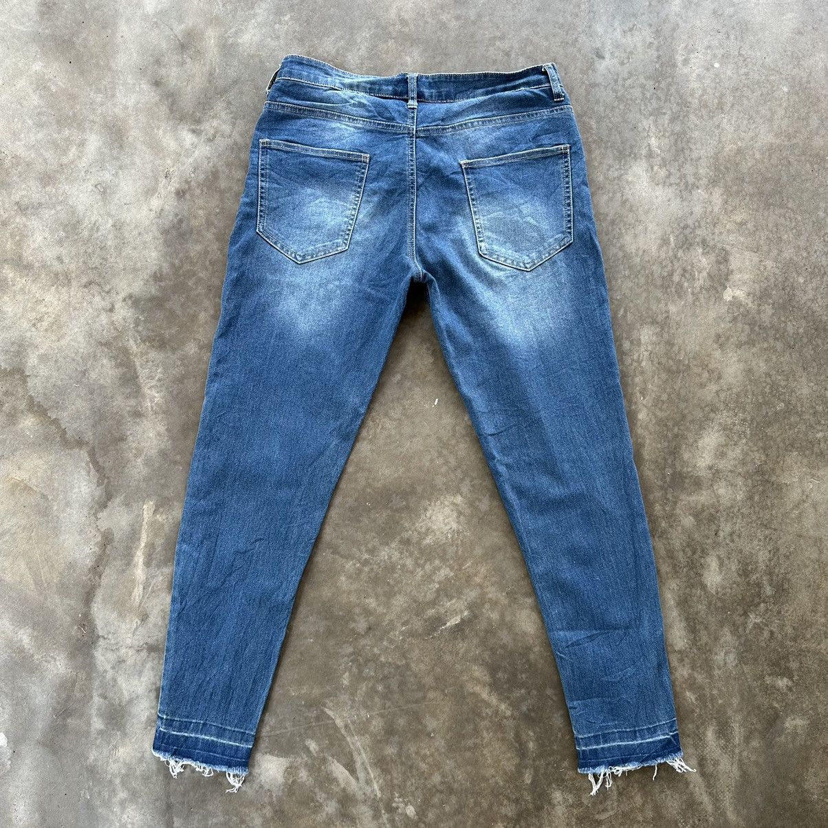 Japanese Brand Vintage Roshell Distressed Slim Fit Faded Denim Jean Pant Size US 32 / EU 48 - 10 Thumbnail