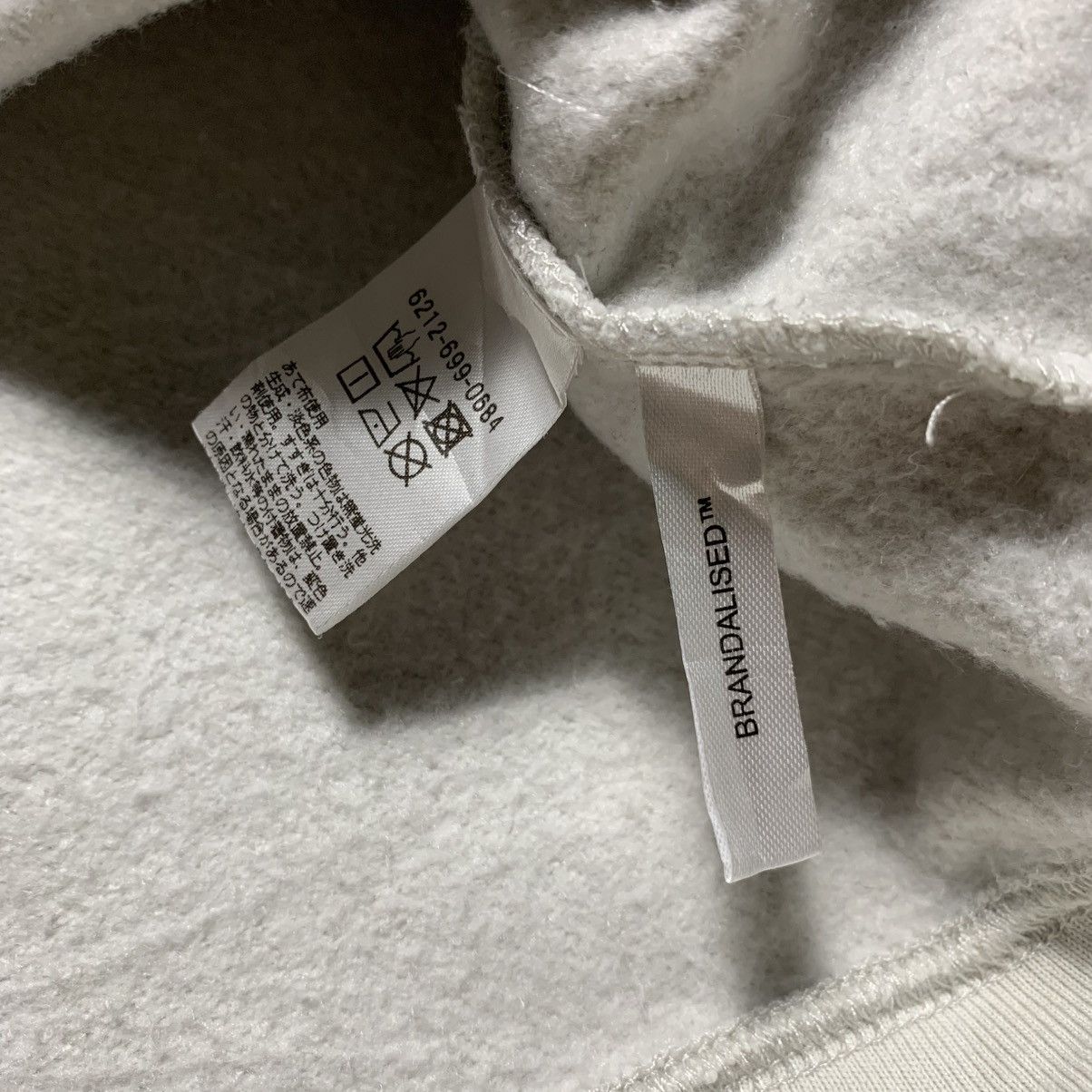 Japanese Brand Bansky Brandalised Flower Bomber United Arrows Hoodie Size US M / EU 48-50 / 2 - 5 Thumbnail
