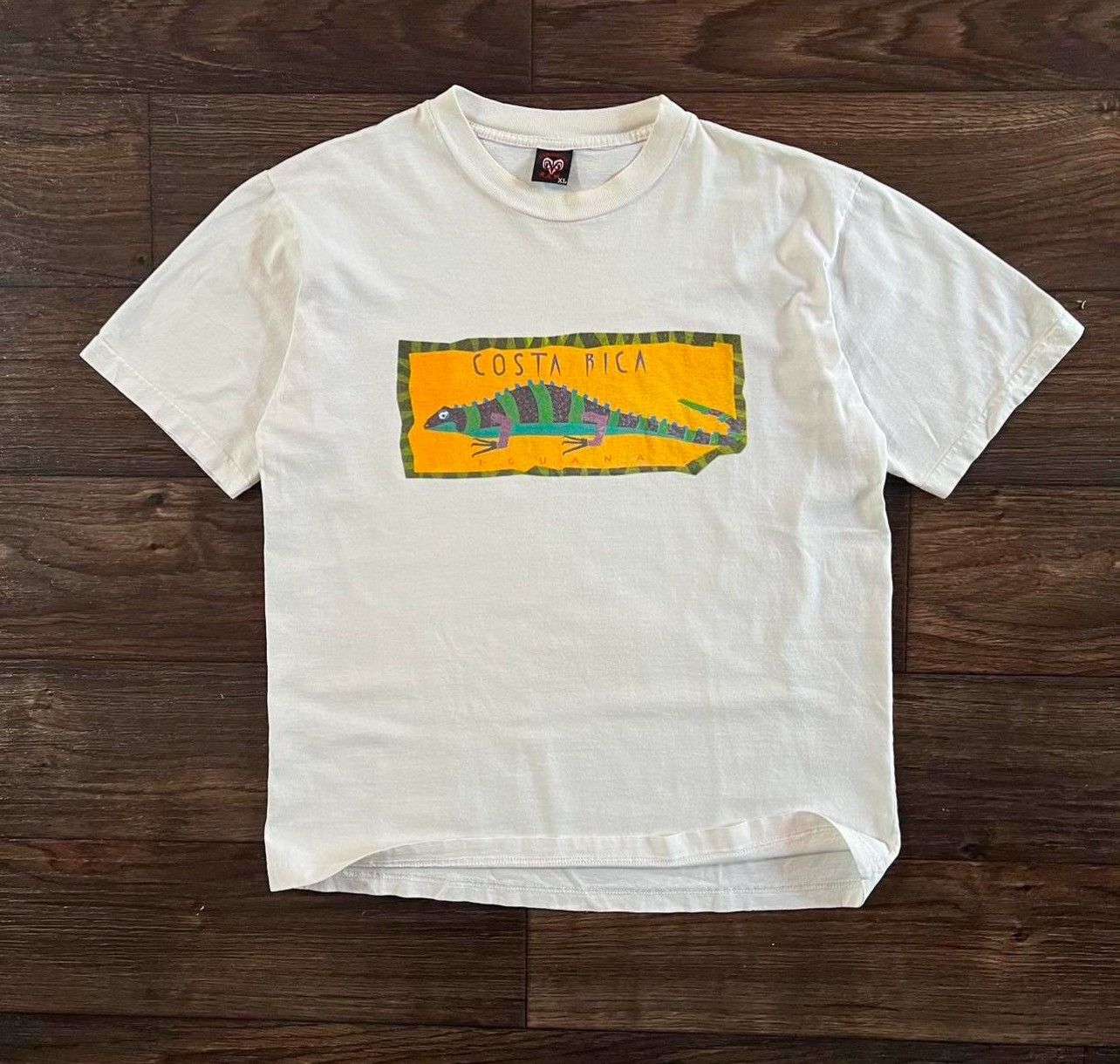 Vintage Vintage 1990s Y2K 2000s oversized Costa Rica Tourist T-shirt Size US XL / EU 56 / 4 - 1 Thumbnail