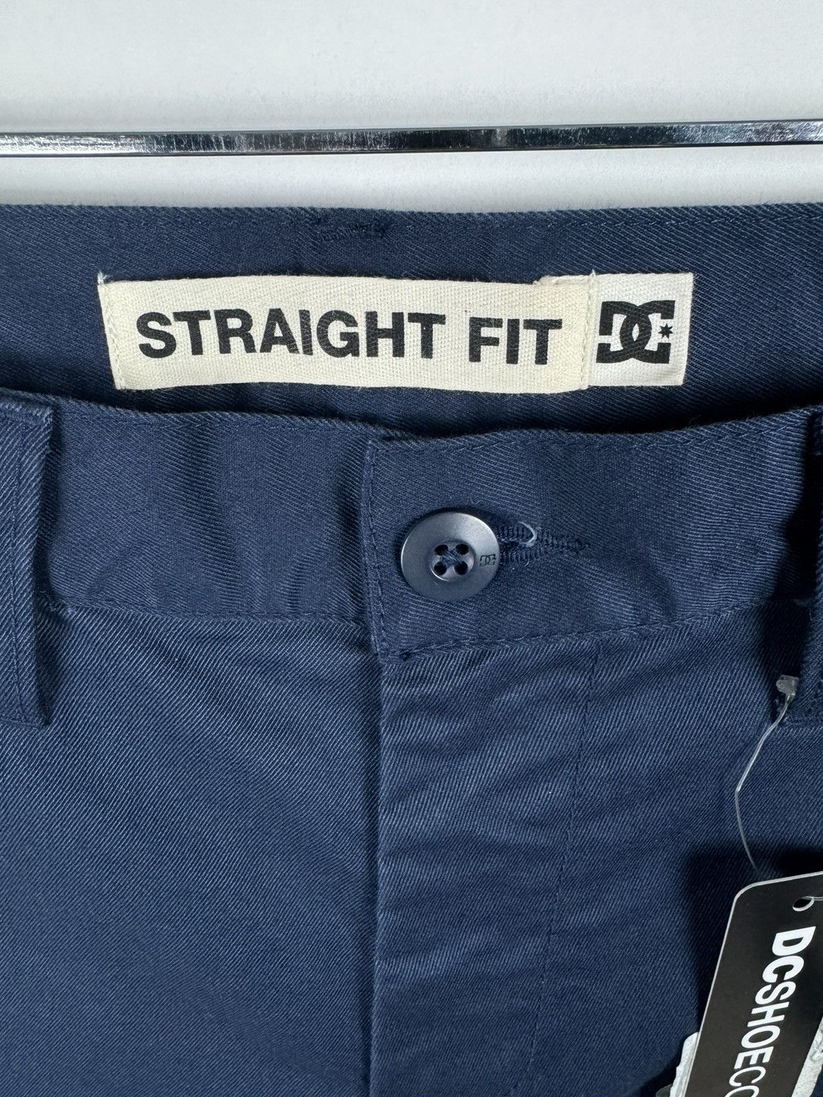 DC Essential DC Shoes Co Straight Fit Navy Chino Pants Size US 30 / EU 46 - 4 Thumbnail