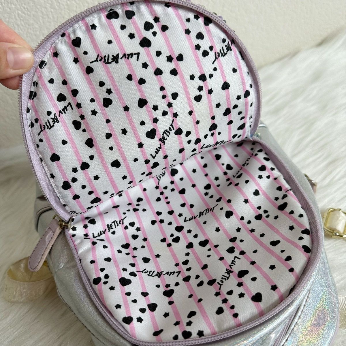 betsey mini backpack Johnson Luv Betsey B-Jax Tie Dye Kitty Small Backpack, Pink Multi : Clothing, Shoes & Jewelry Crafted from a luxuriously soft velvet fabric A woman wears a Betsey