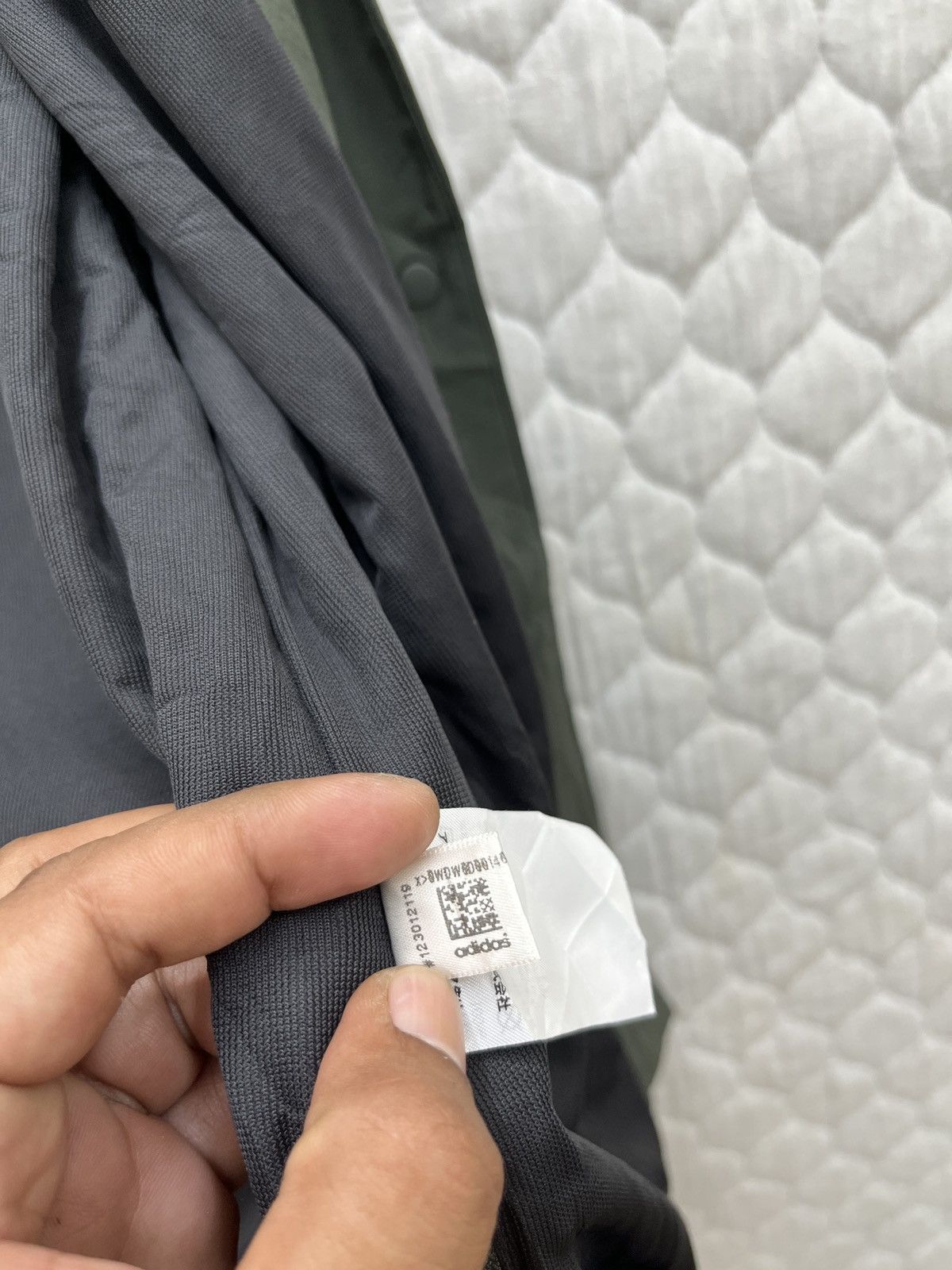 Adidas 🔥🔥🔥STEALS ADIDAS 3 STRIPE JACKET Size S / US 4 / IT 40 - 13 Thumbnail
