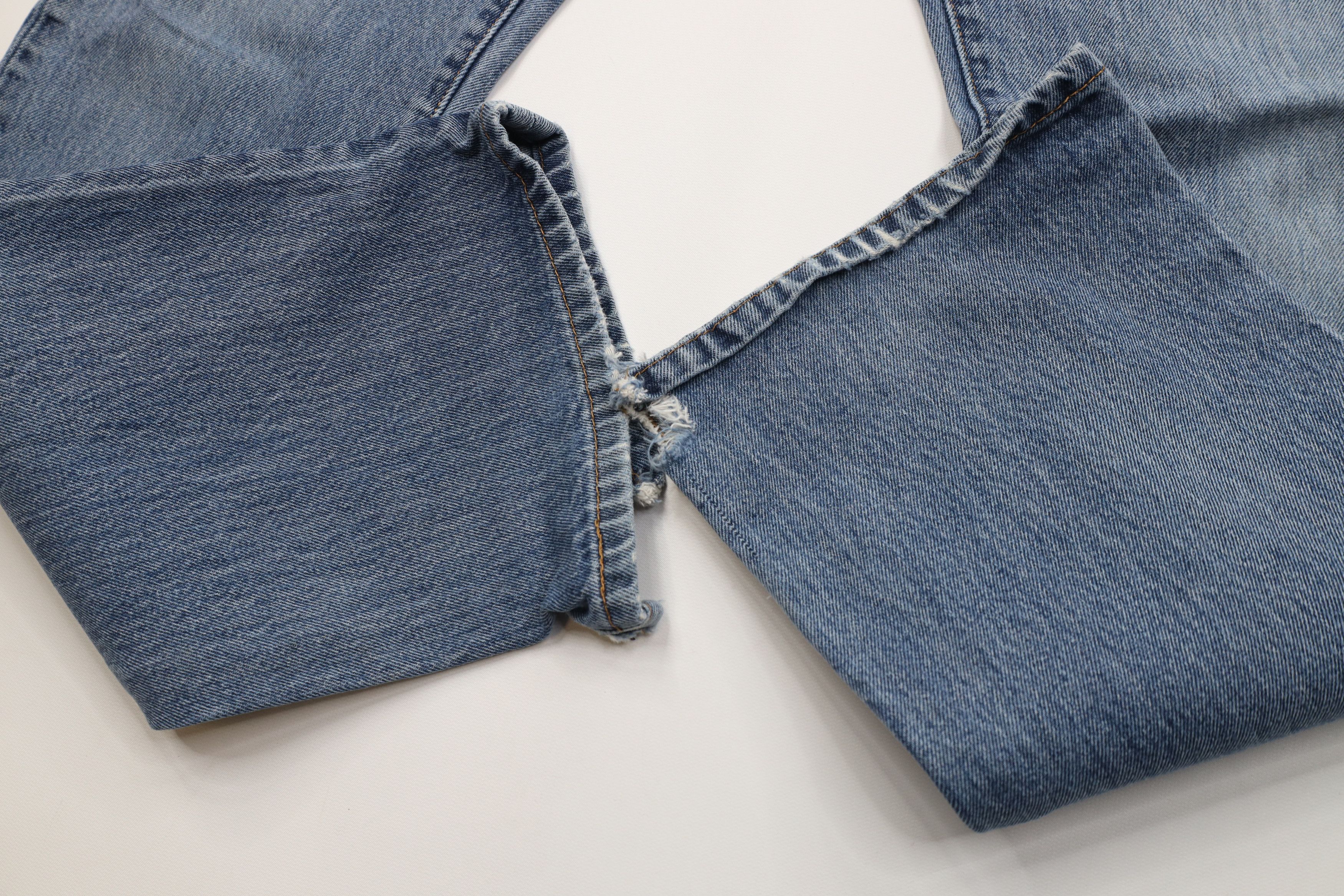 Levi's Vintage Y2K Levis 517 Western Bootcut Wide Leg Flared Jeans Size US 33 - 5 Thumbnail