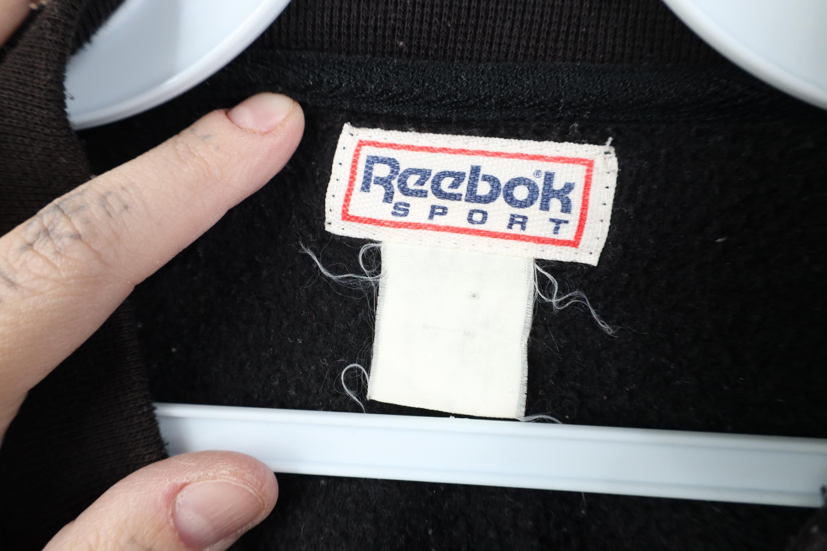 Reebok Vintage 90s Reebok Basketball Boxy Fit Sweatshirt Black Size US L / EU 52-54 / 3 - 8 Thumbnail