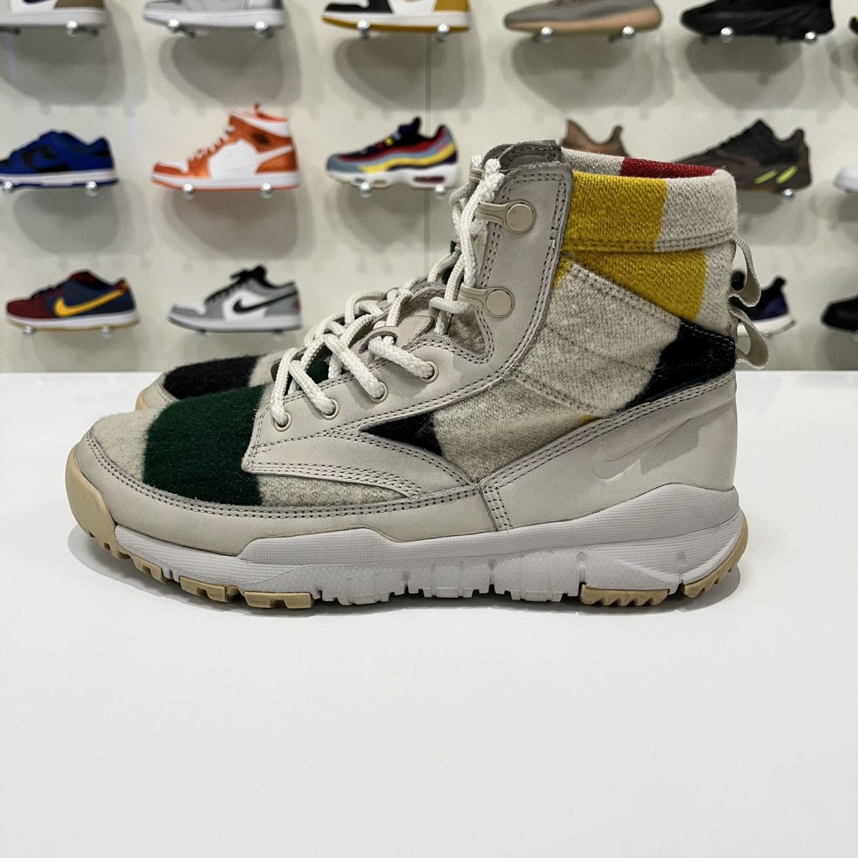 Nike Nike SFB Leather 6 NP QS White Size US 9 / EU 42 - 2 Thumbnail