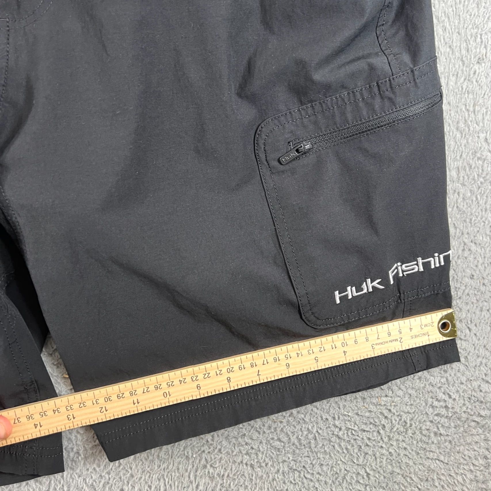 Vintage Huk Mens Cargo Shorts XL Black Canvas Pockets Outdoor Performance Utility Zip Pocket Navy Nautical Summer Spring Mens Size US 36 / EU 52 - 2 Thumbnail