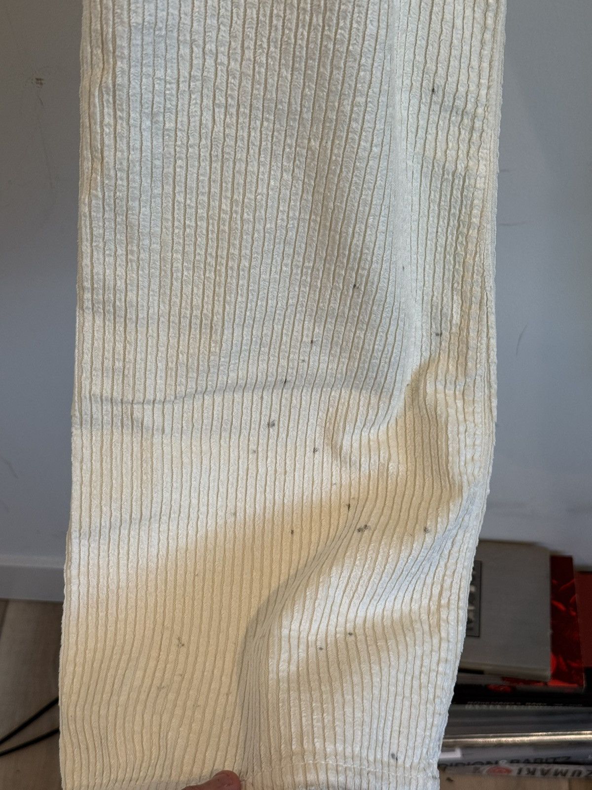 ERL ERL White corduroy Pants Size US 33 - 6 Thumbnail