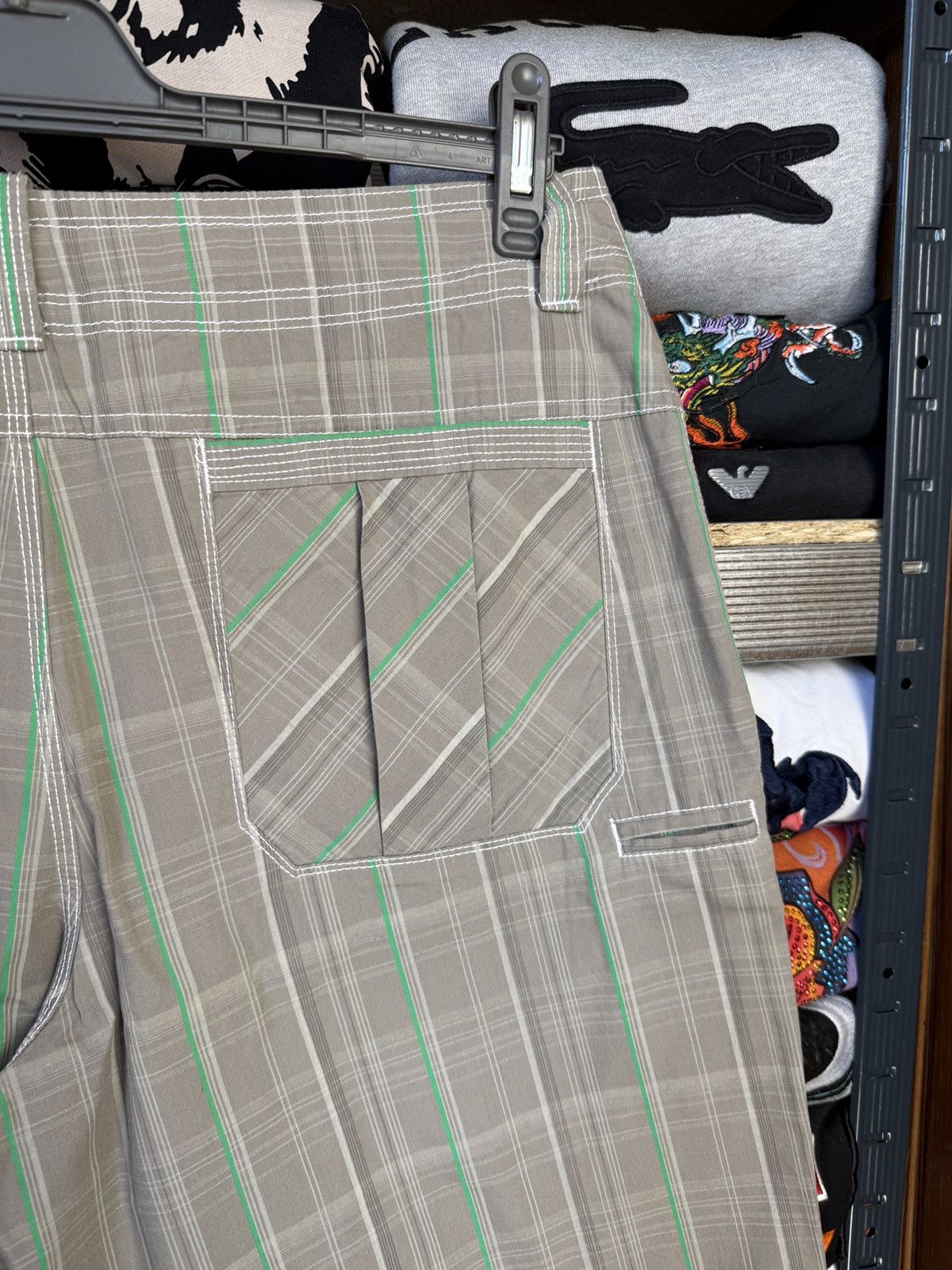 Japanese Brand Nike Vintage Shorts Mini Swoosh Japanese Drill Baggy Hype Size US 34 / EU 50 - 7 Thumbnail