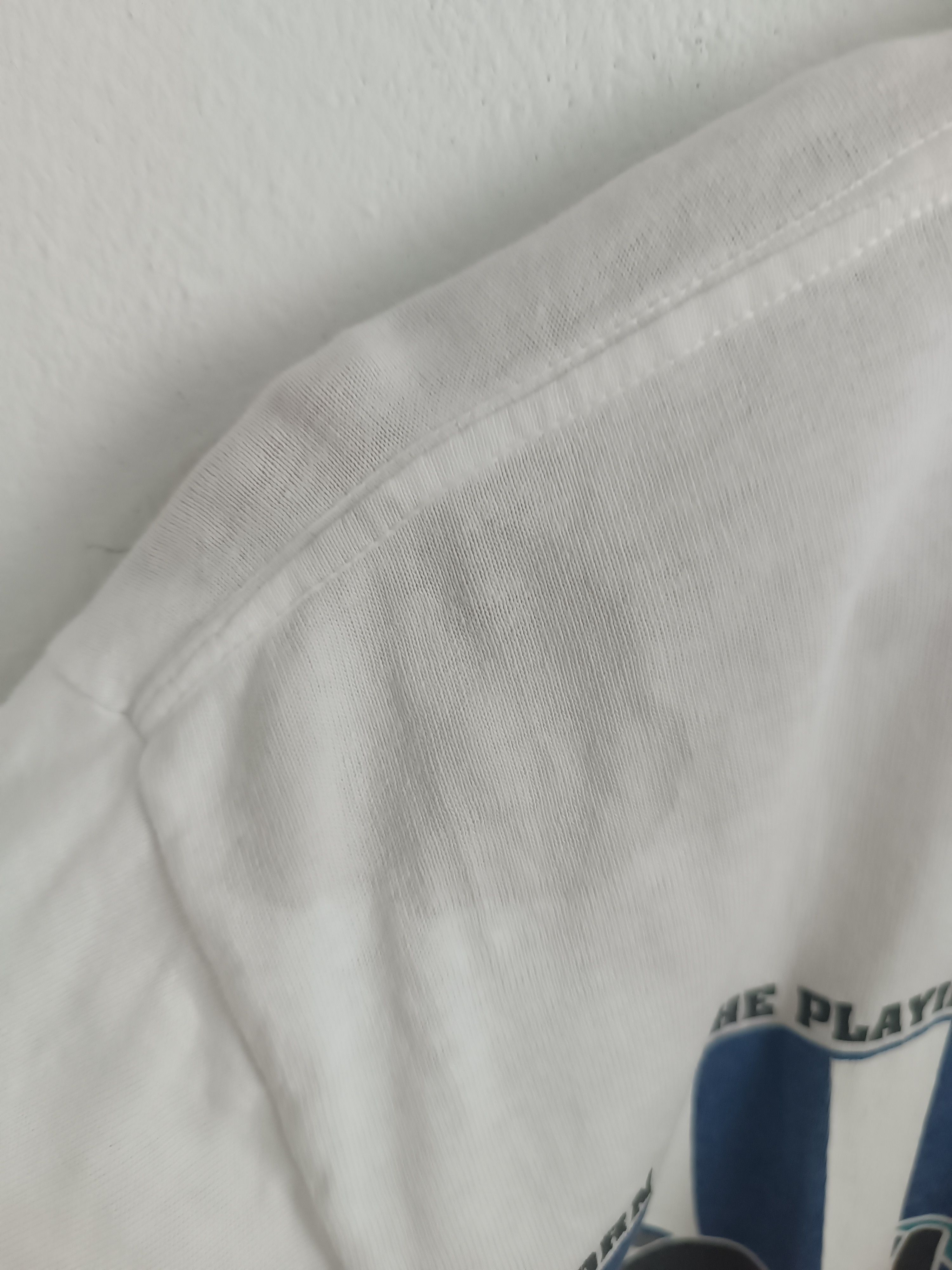 Champion VINTAGE 90'S CHAMPION VERY RARE BACKHIT TEE Size US M / EU 48-50 / 2 - 14 Thumbnail
