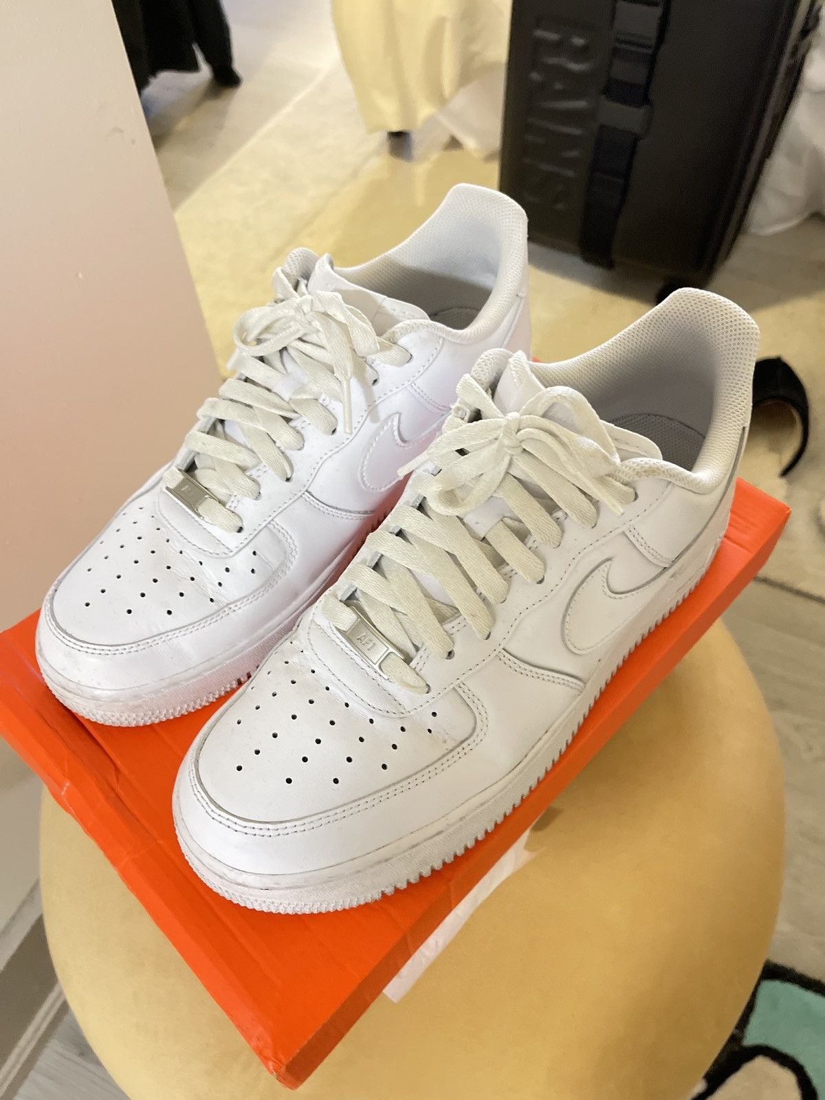 Nike White Nike AF1 Size US 10 / EU 43 - 3 Thumbnail