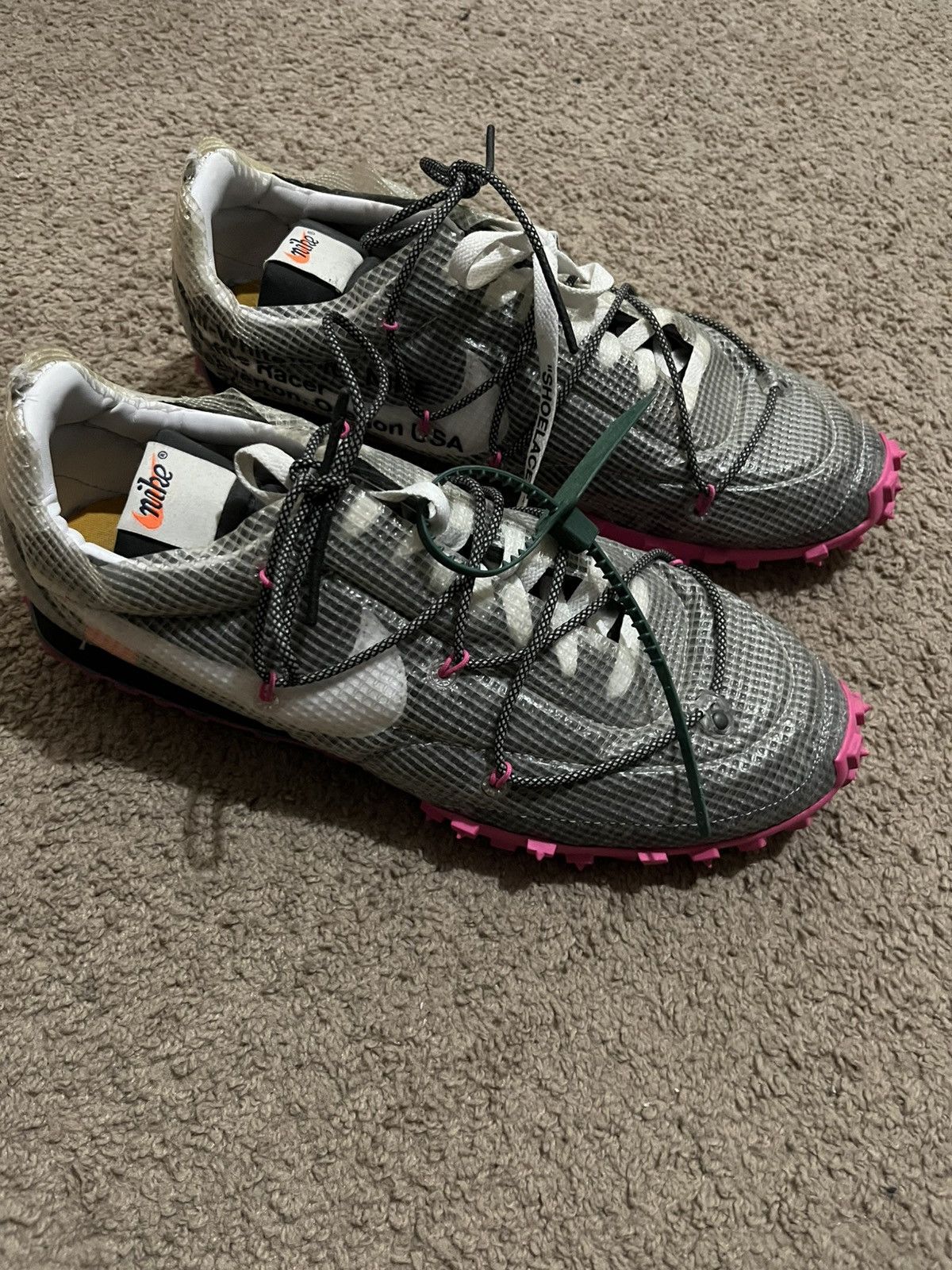 Off-White x Nike Waffle Racer 'Fuchsia'