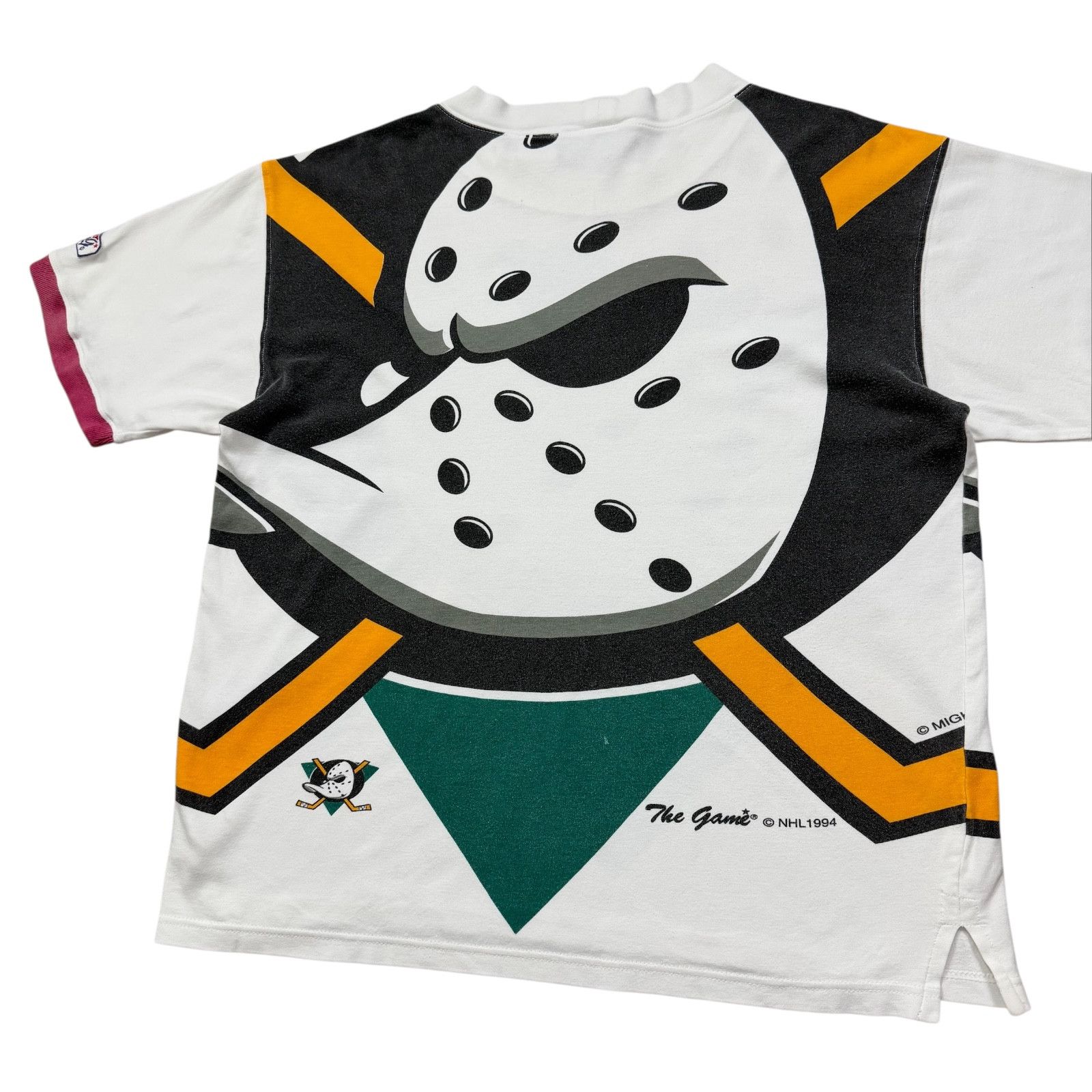 NHL VTG 90s MIGHTY DUCKS 1994 THE GAME BIG LOGO AOP T-SHIRT Size US M / EU 48-50 / 2 - 4 Thumbnail