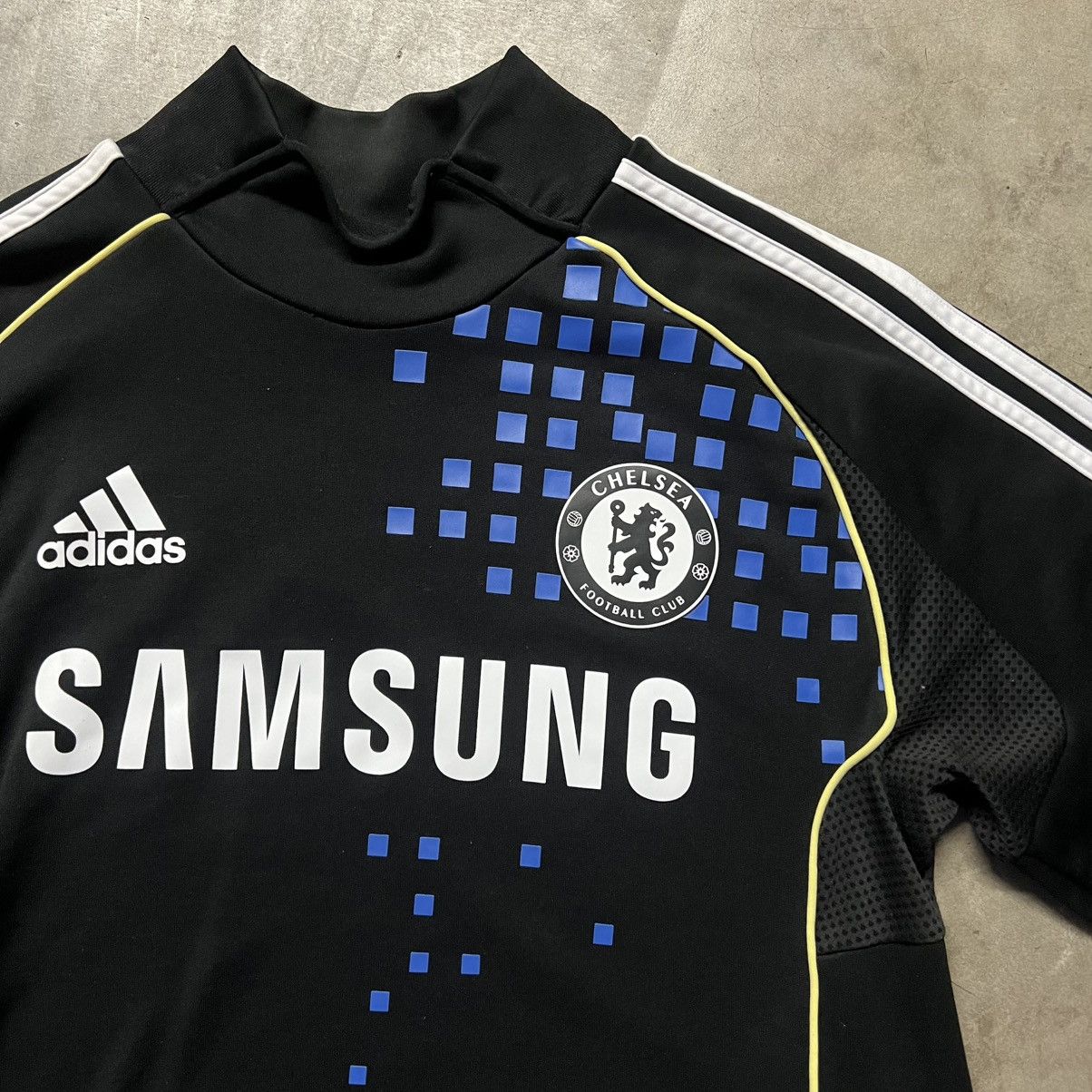 Adidas × Chelsea Soccer Vintage 2009/10 Chelsea F.C. Goalie Adidas Soccer Jersey Size US L / EU 52-54 / 3 - 1 Thumbnail