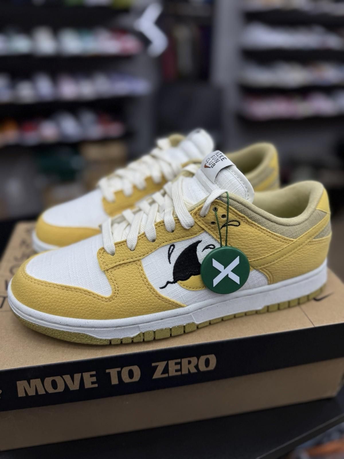 Nike DV1681-100 Nike Dunk Low Sun Club Sanded 9.5 Size US 9.5 / EU 42-43 - 4 Thumbnail