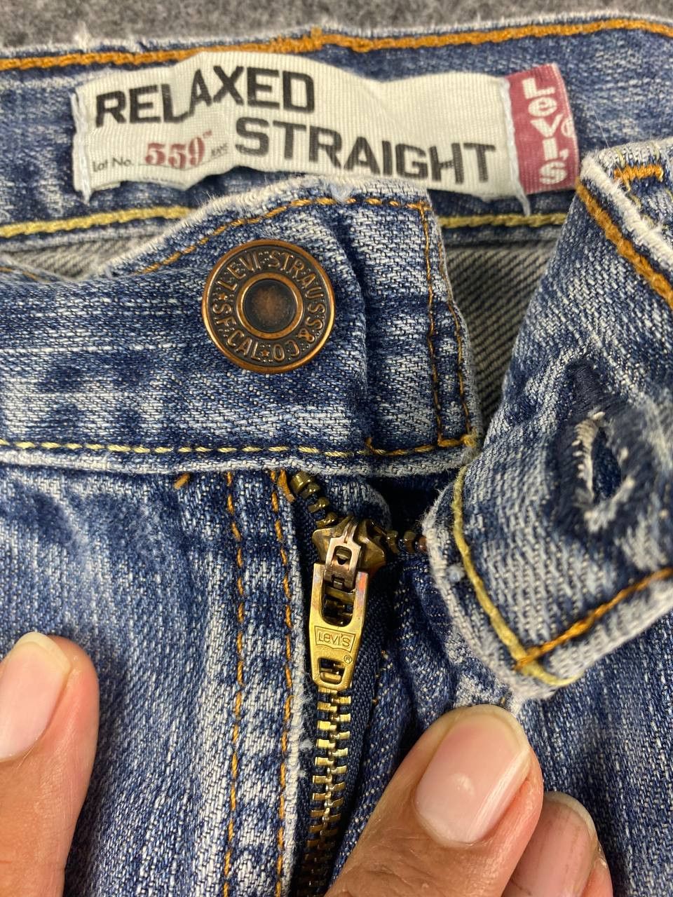 Levi's levis 569 relaxed straight distressed denim Size US 34 / EU 50 - 12 Thumbnail