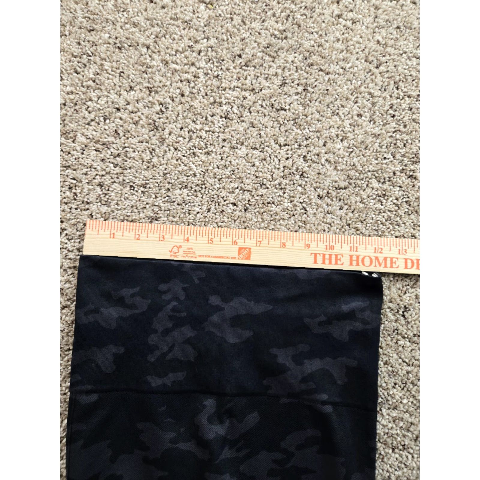 Spanx Spanx Leggings Womens M Black Camouflage High Rise Shaping Look At Me Now Activewear Casual Womens Size 32" / US 10 / IT 46 - 5 Thumbnail