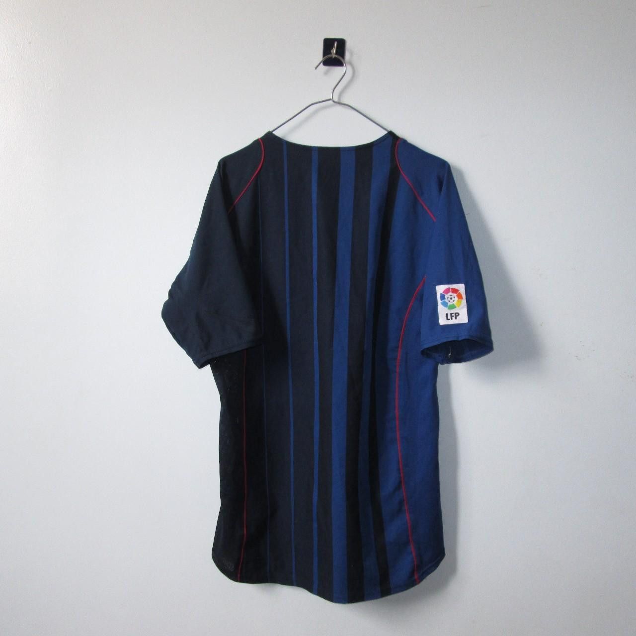 Nike Fc Barcelona Spain 2004 2005 2006 Away Shirt Jersey Size US L / EU 52-54 / 3 - 2 Thumbnail