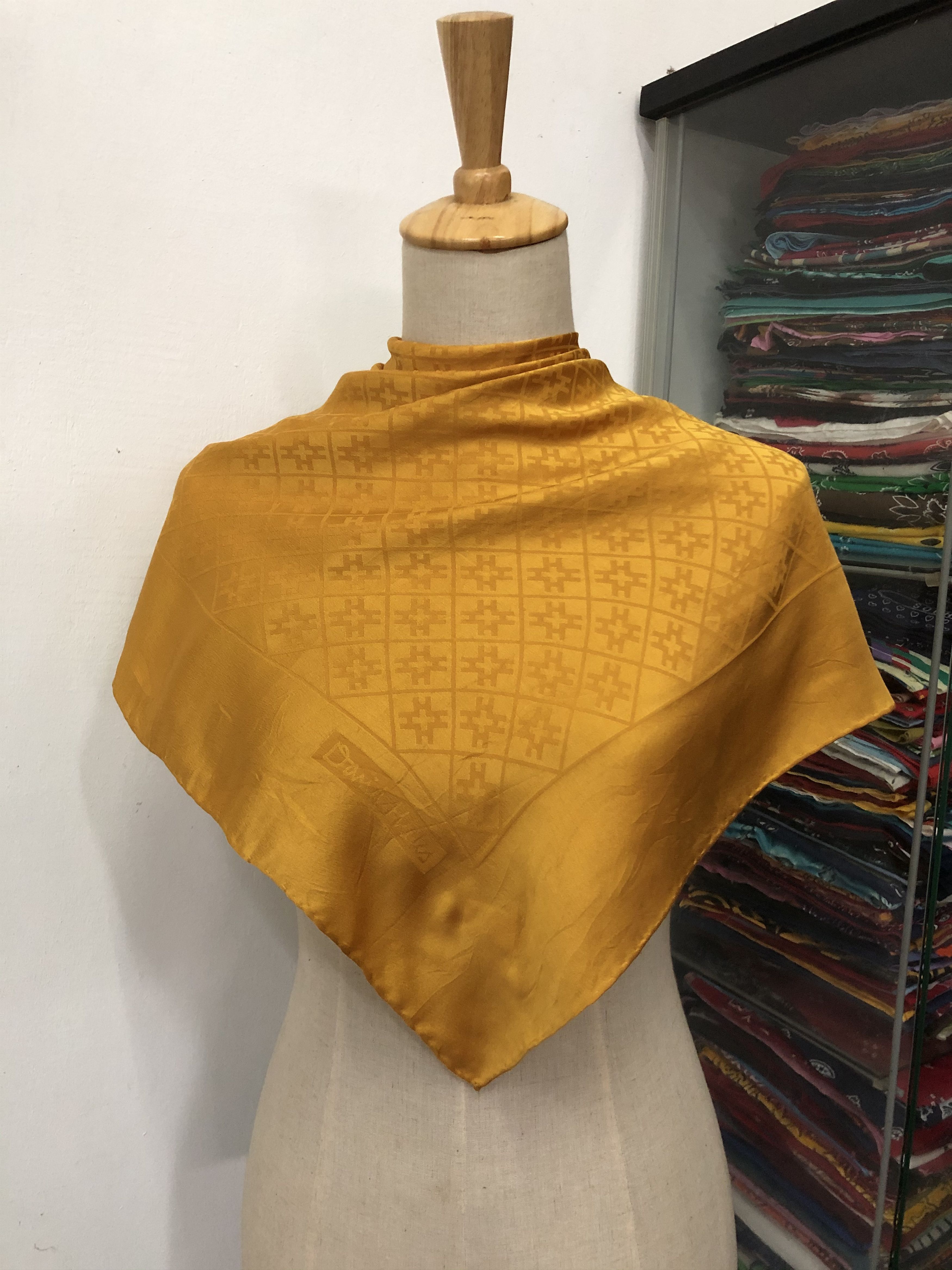 Vintage Vintage David Hicks Silk Scarf Size ONE SIZE - 1 Thumbnail