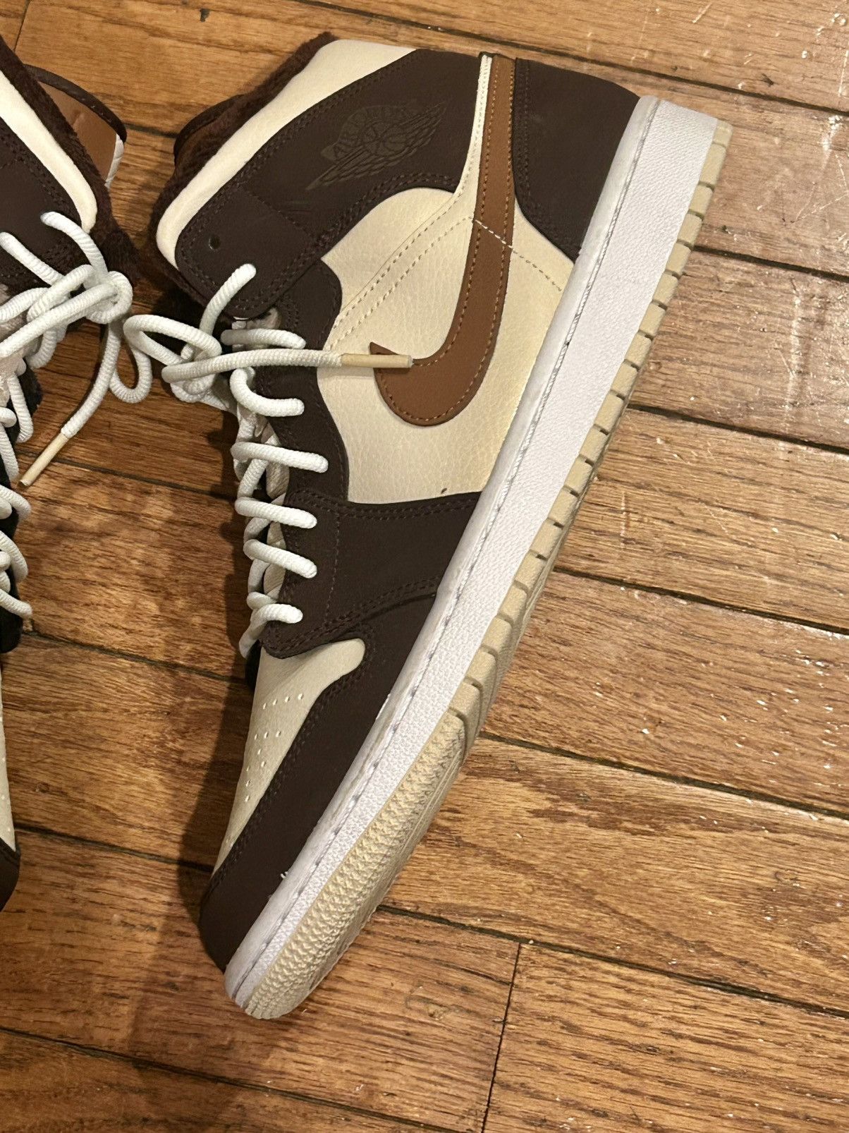Nike Air Jordan 1 Mid SE Sneakers Size US 11.5 / EU 44-45 - 3 Thumbnail
