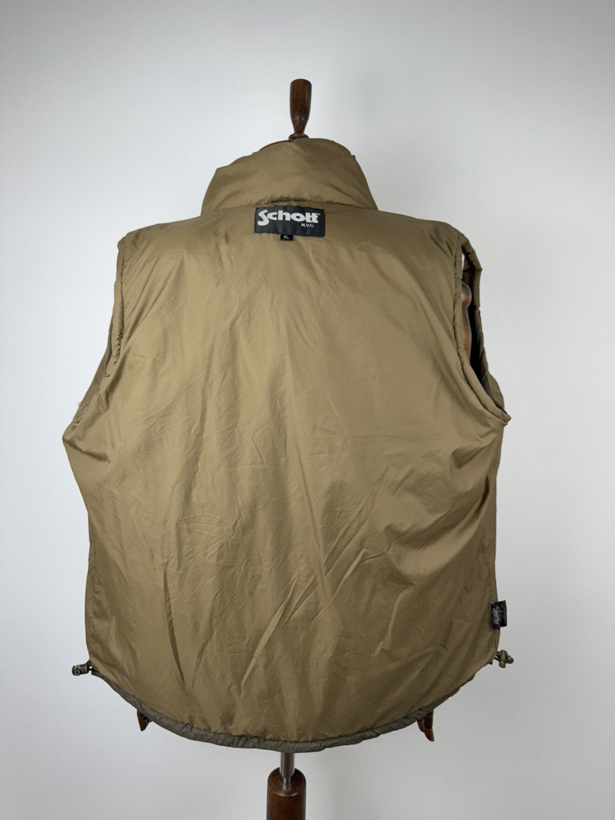 Schott × Vintage Men’s Vintage Schott NYC Puffer Vest Gilet size XL Size US XL / EU 56 / 4 - 5 Thumbnail