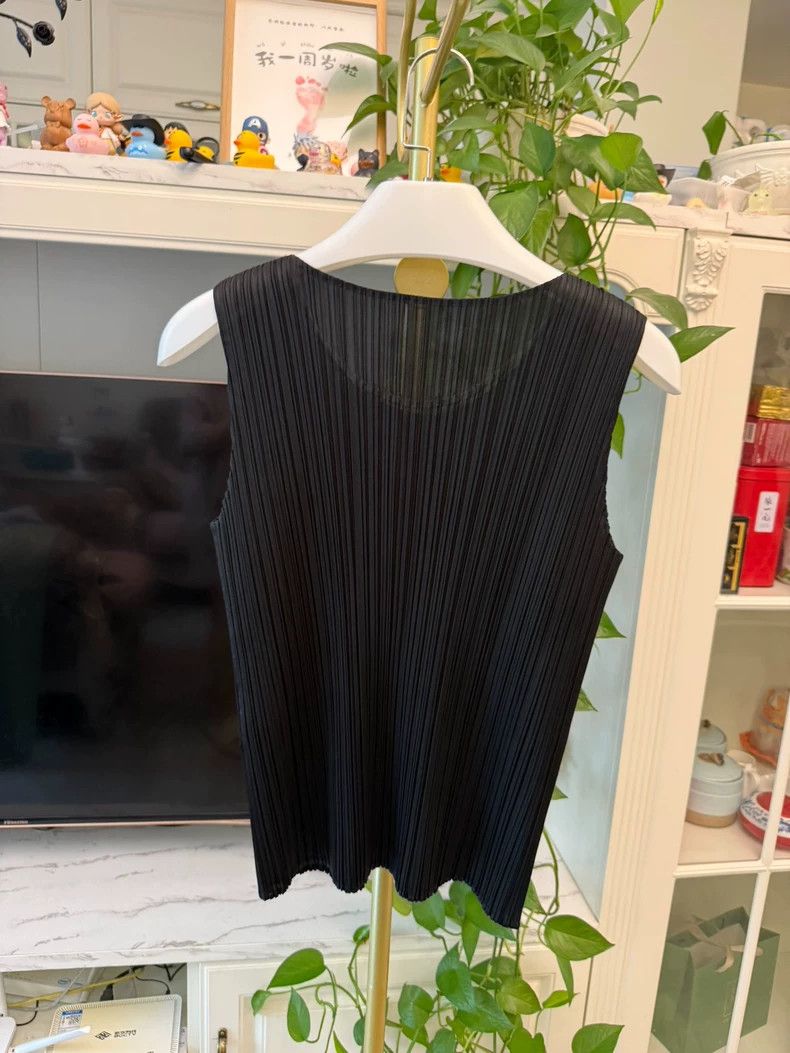 Issey Miyake Issey Miyake size:3 Black pleated vest Size XS / US 0-2 / IT 36-38 - 6 Thumbnail