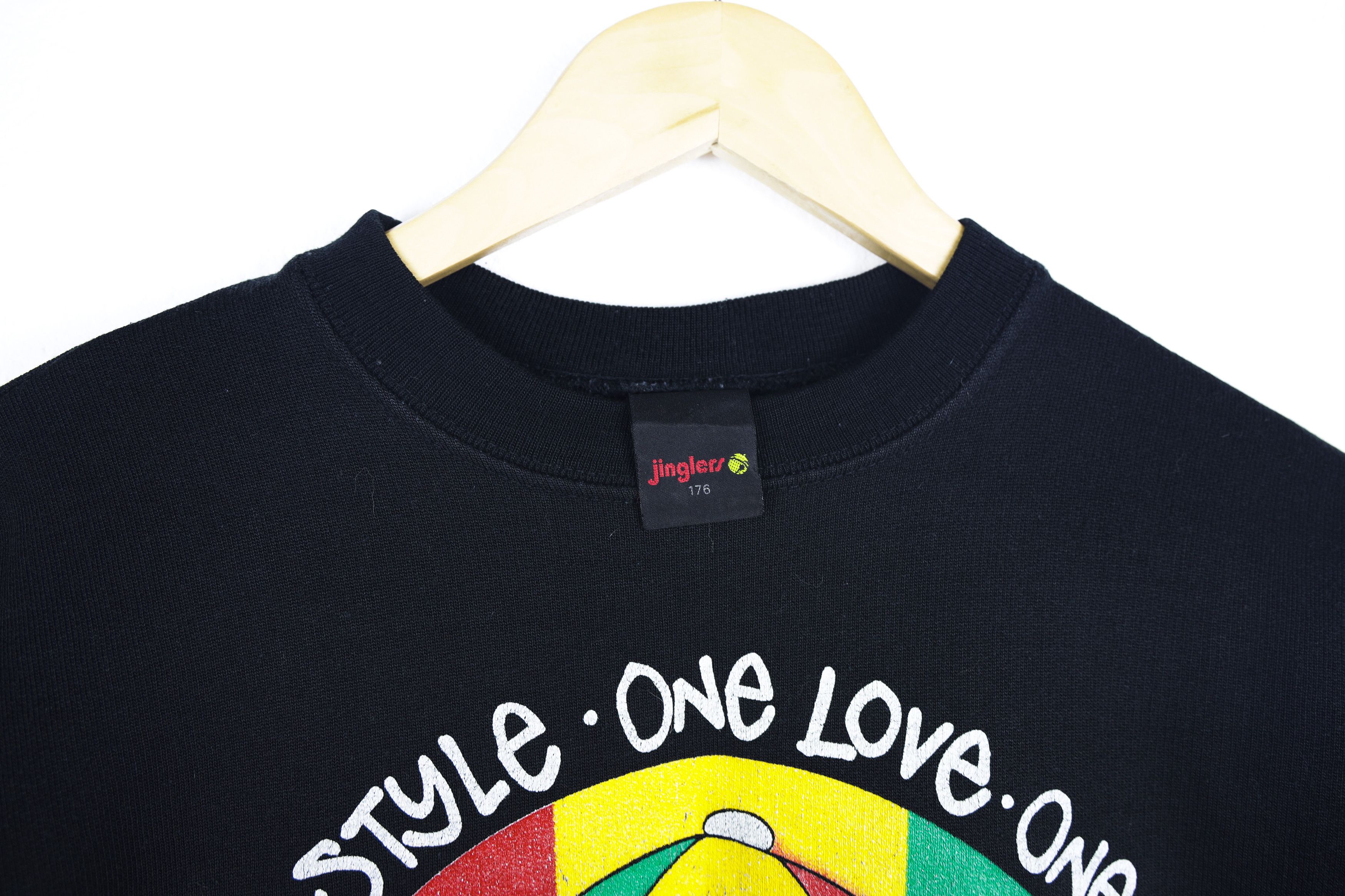Bob Marley Vintage 1993 Warner Bros Tasmanian Devil Graphic LS T-shirt Size US M / EU 48-50 / 2 - 6 Thumbnail
