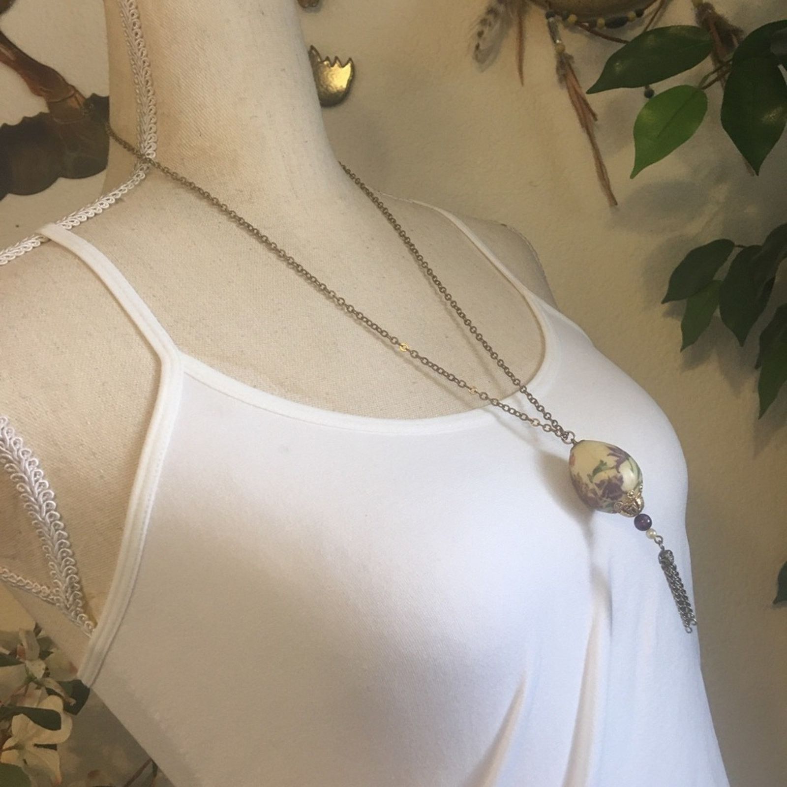 Vintage Vintage bead capped egg pendant on chain necklace Size ONE SIZE - 2 Thumbnail
