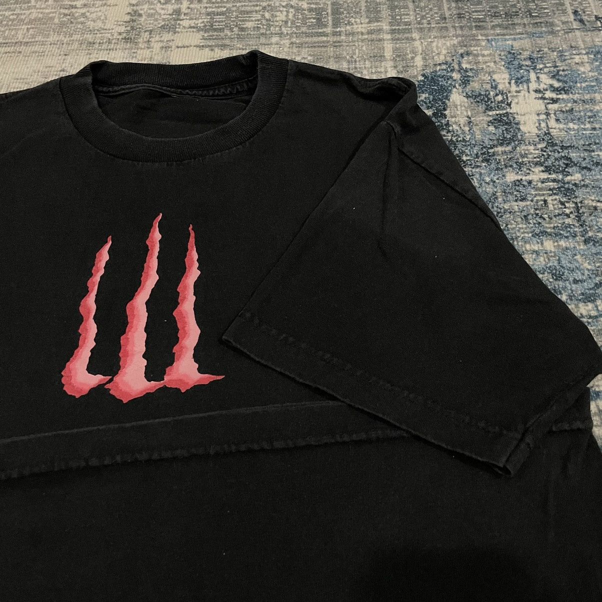 Vintage Vintage Parody Monster Energy Centre Backhit Logo Size US M / EU 48-50 / 2 - 5 Thumbnail