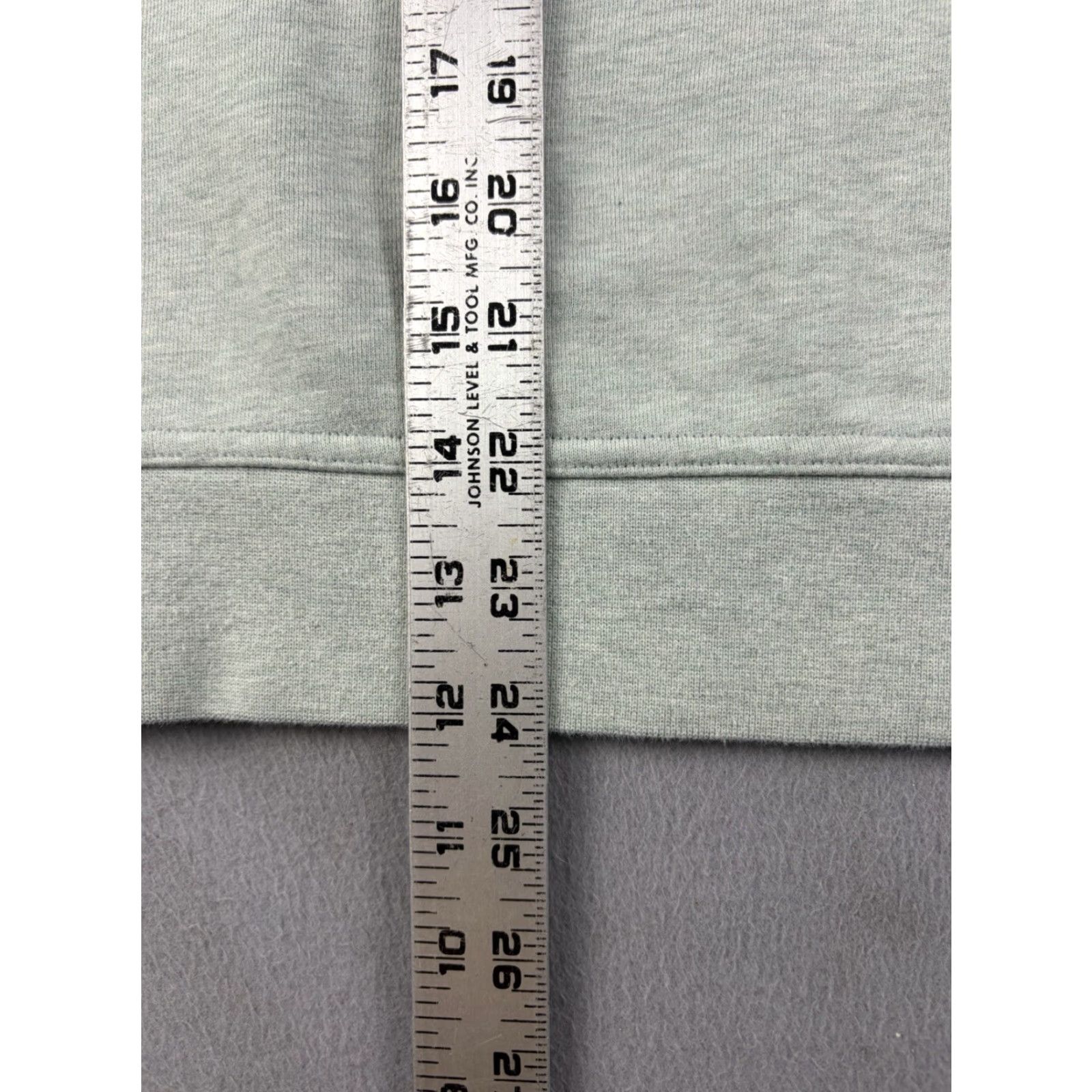 Lululemon VINTAGE Lululemon Sweatshirt Women’s S Gray Crewneck Pullover Activewear Logo Pockets Scuba Sports Outdoor Date 90s Mens? Size S / US 4 / IT 40 - 7 Thumbnail