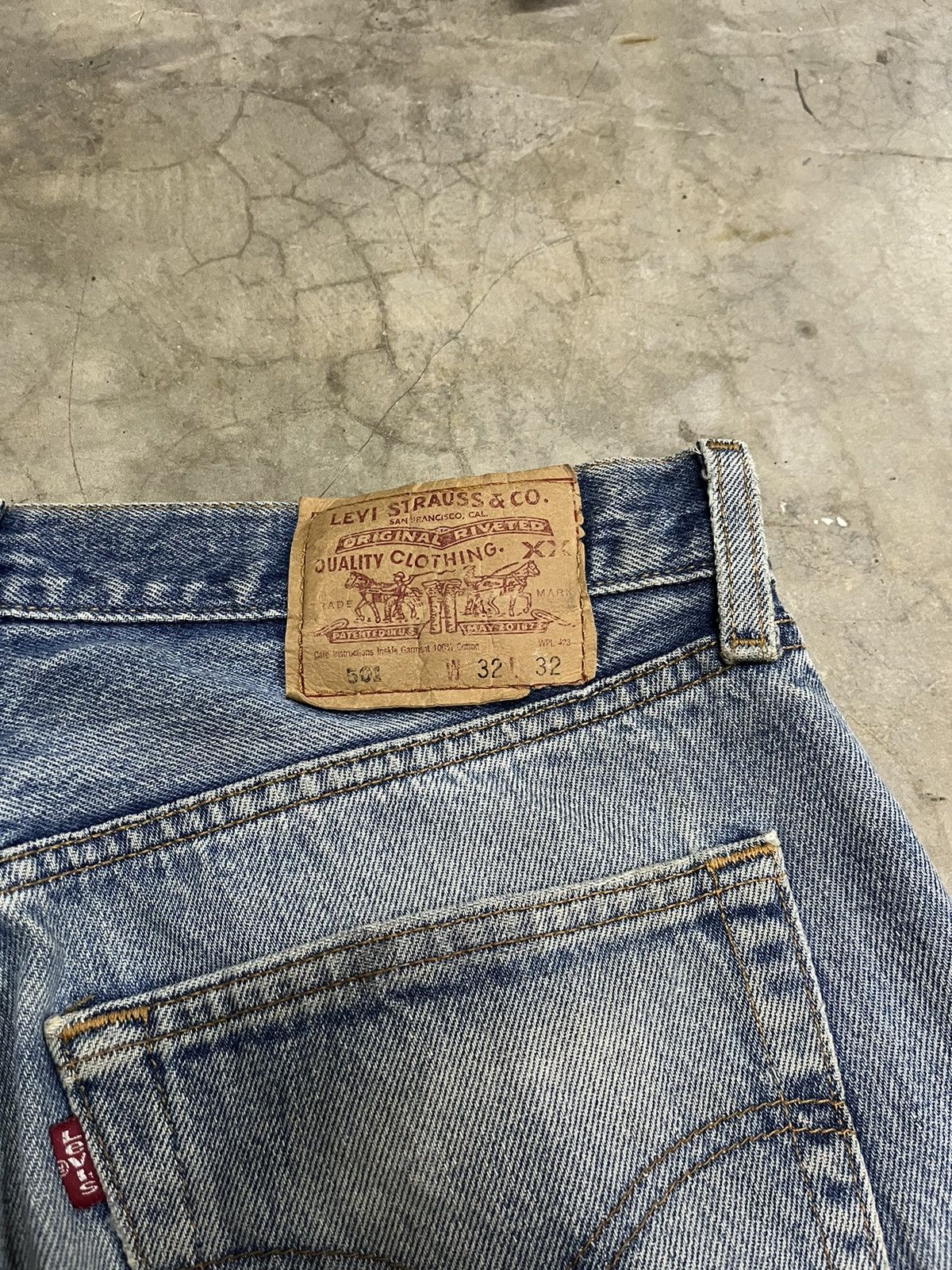Levi's Vintage Levis light wash 501 distressed denim Size US 31 - 4 Thumbnail