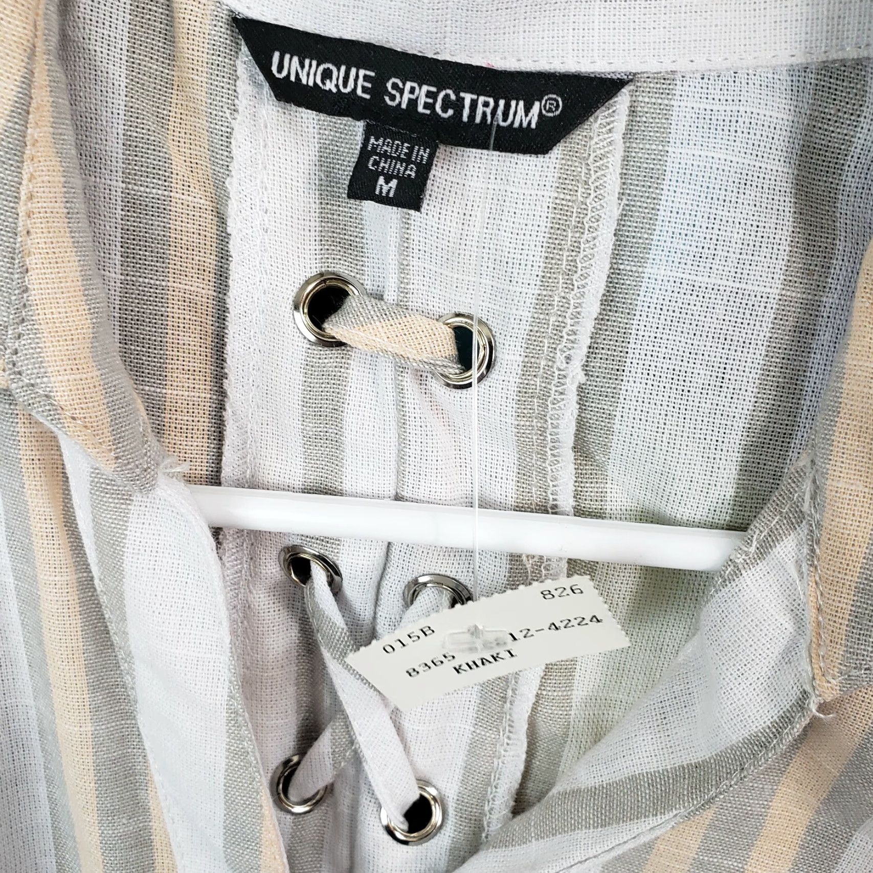Nique Unique Spectrum Womens Button Front Top Sz Medium Beige White Stripes Front Tie Shirt Womens M White 90s? Size M / US 6-8 / IT 42-44 - 4 Thumbnail
