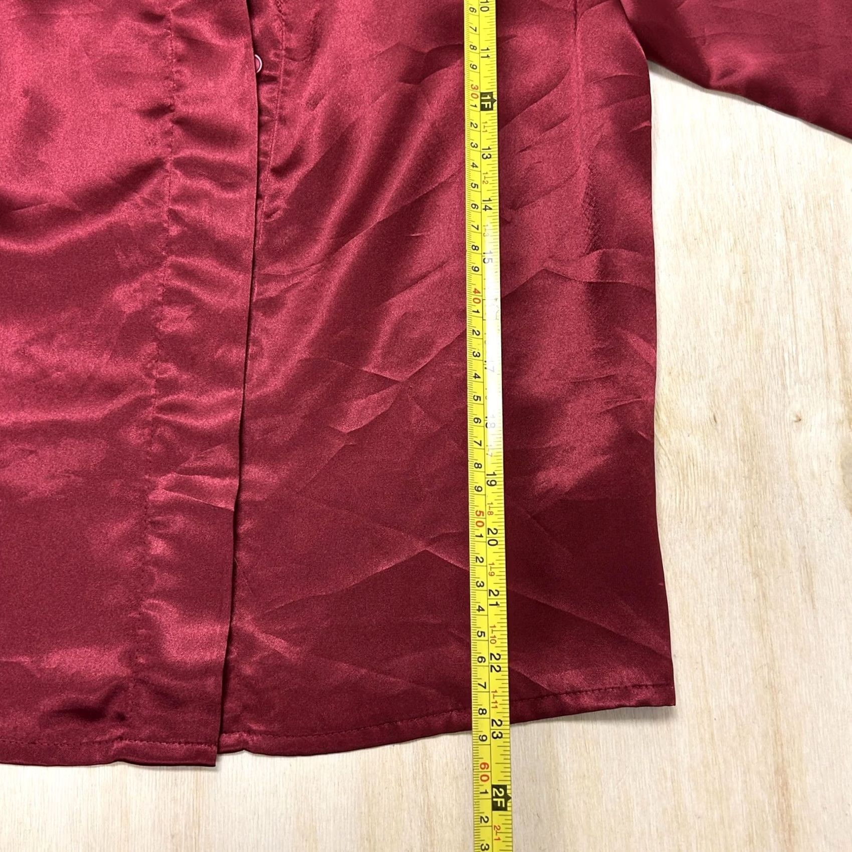 Worthington VINTAGE Worthington Blouse Womens 8P Red High Neck Button Front Long Sleeve Satin Polyester Litlle Frayed Sleeve Details Ladies Menopause? Size M / US 6-8 / IT 42-44 - 6 Thumbnail