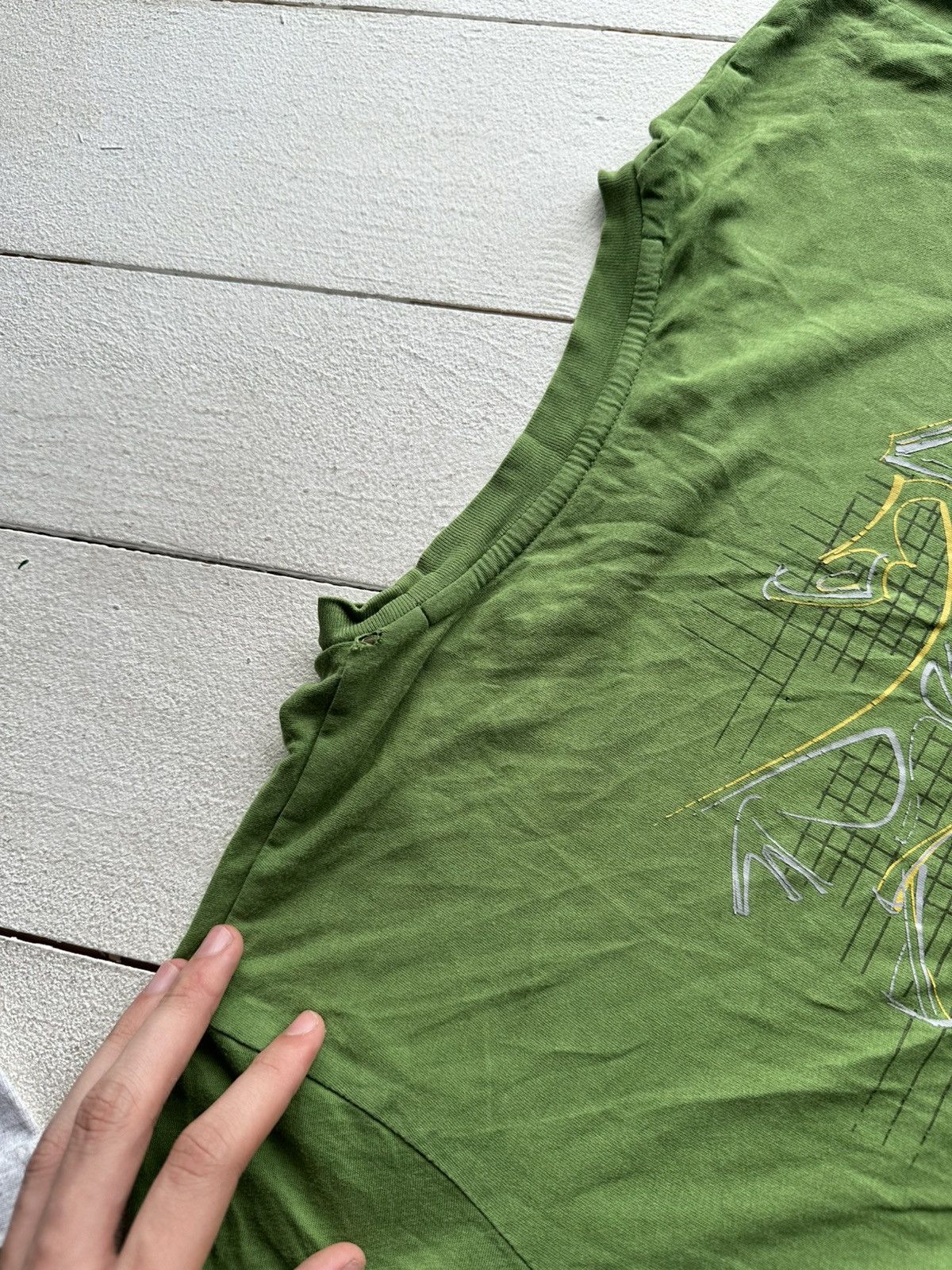 Arc'teryx 🚨ARCTERYX DISTRESSED GREEN TEE WITH BIG LOGO OUTDOOR Size US M / EU 48-50 / 2 - 4 Thumbnail