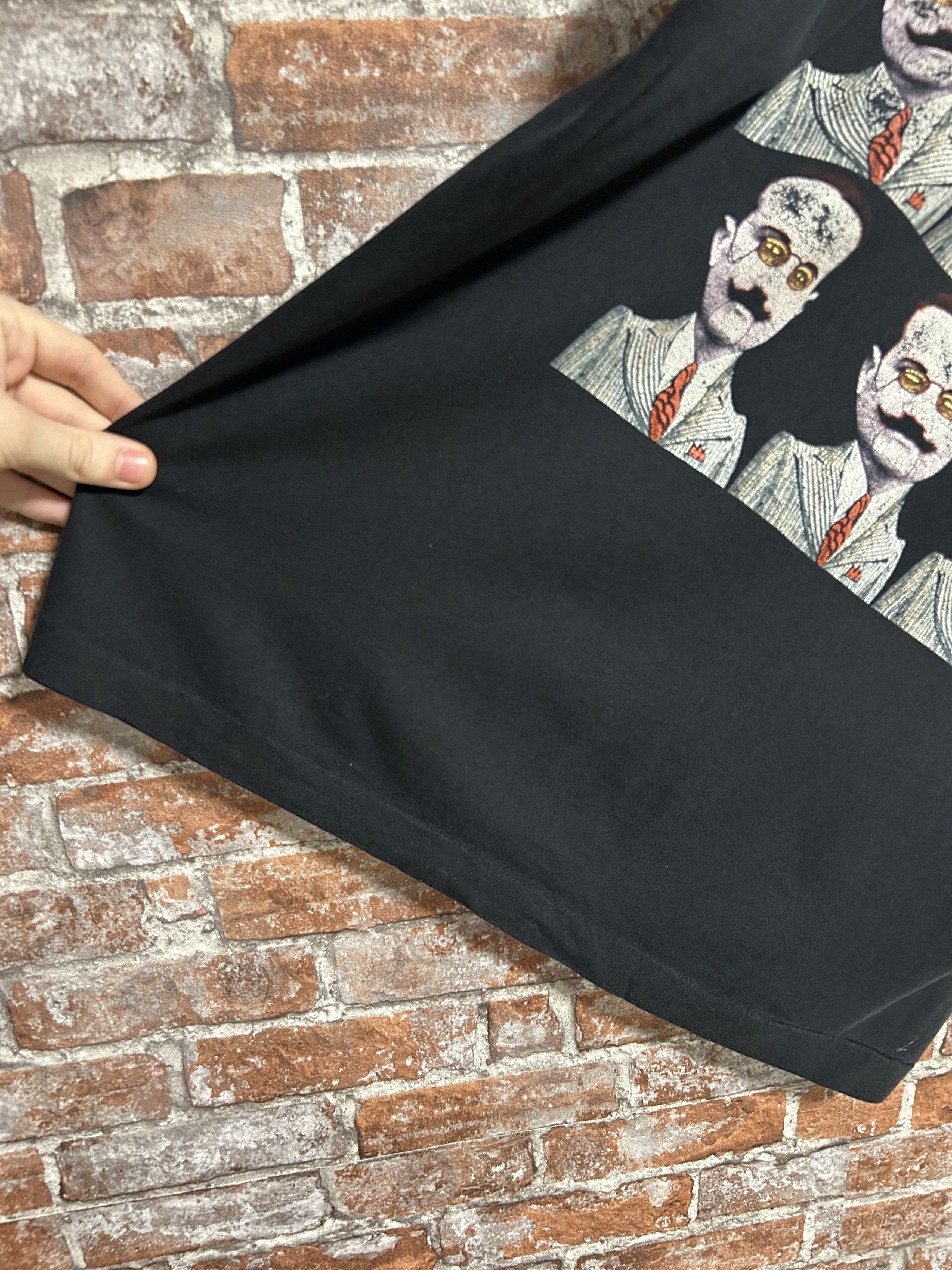 Band Tees Vintage 90s Monty Python "Flying Circus" TV Series T-shirt Size US XL / EU 56 / 4 - 10 Thumbnail