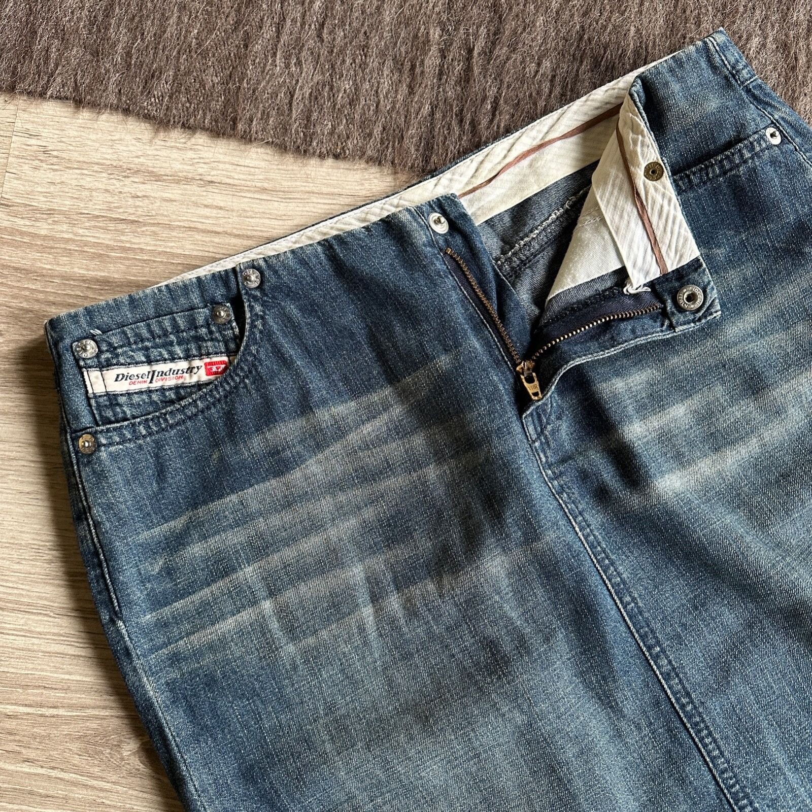 Diesel Diesel Vintage Y2K Denim Skirt Size 28 9037AC Size 28" / US 6 / IT 42 - 2 Thumbnail