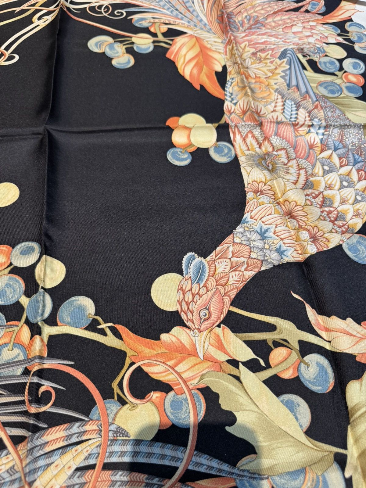 Salvatore Ferragamo *NEW* Ferragamo Silk Scarf Navy/Cream/Multi Peacock Size ONE SIZE - 3 Thumbnail