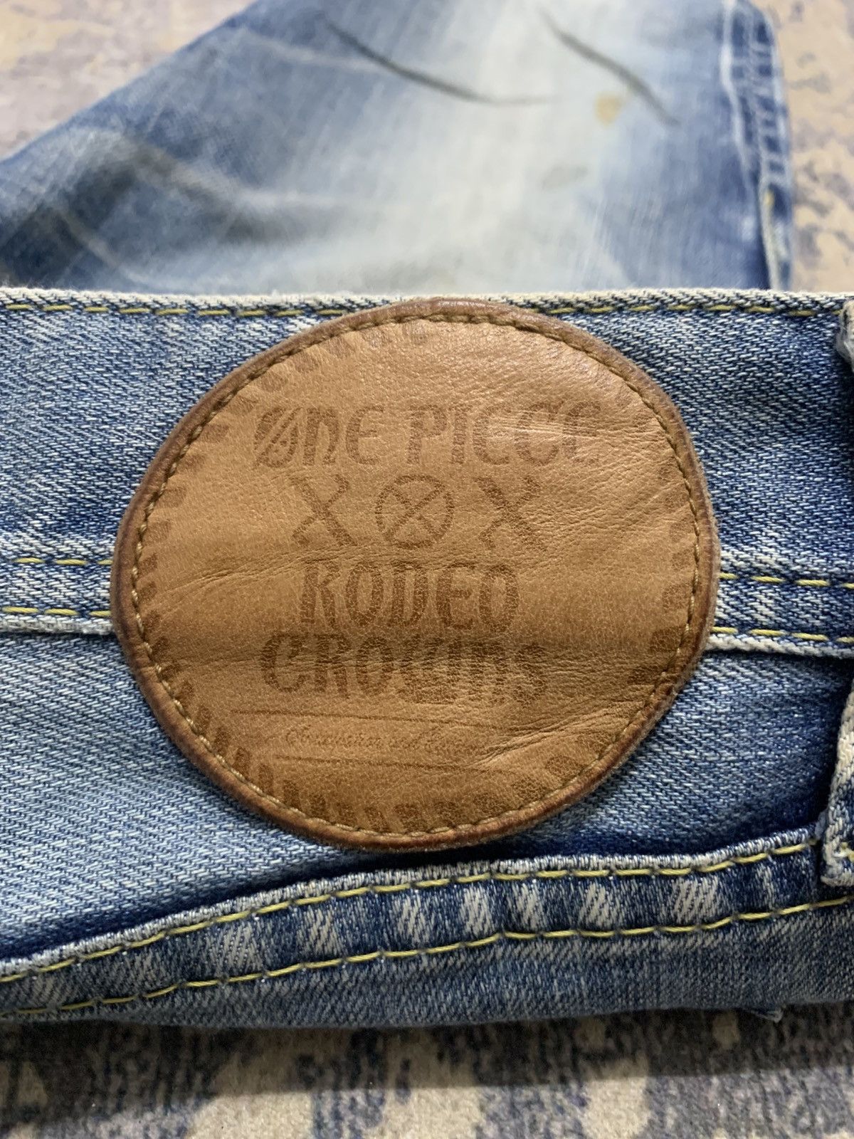 Japanese Brand One Piece x Rodeo Crowns Japanese Distressed Flared Jeans Size 32" / US 10 / IT 46 - 13 Thumbnail