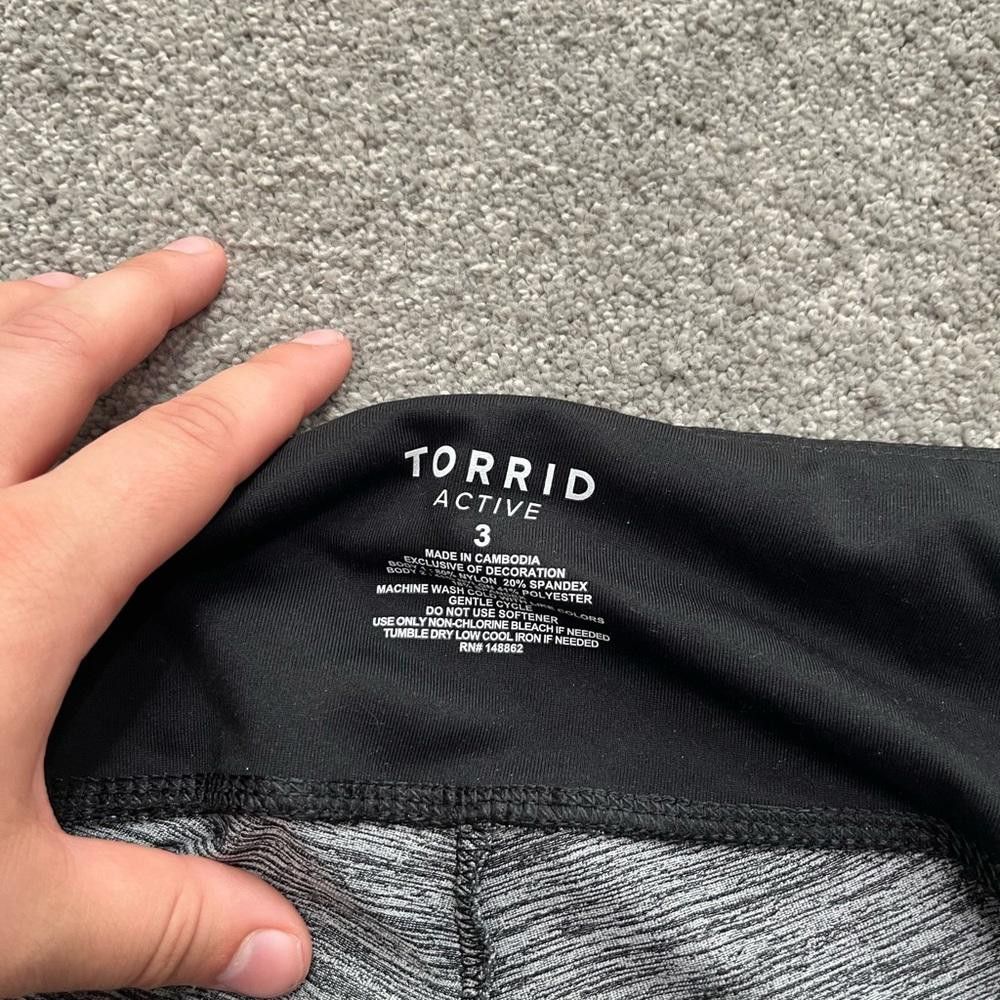 Torrid Torrid activewear leggings Size 42" / US 20 - 4 Thumbnail